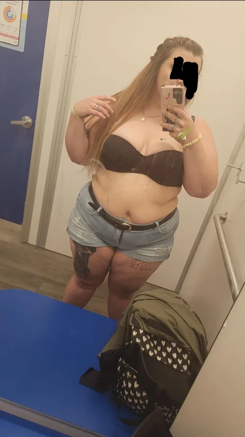 Thumbnail thatredditgirl95's Thighs Have a Habit of Eating Shorts - Stuffers