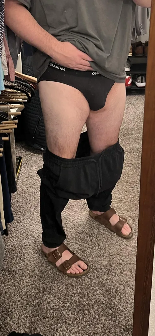 Thumbnail Back in Black | Bulges