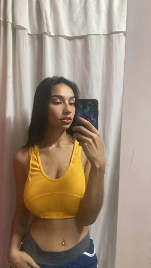 Thumbnail SorrelSpice Celebrates the Perfect Harmony of Face and Tits in MirrorSelfie