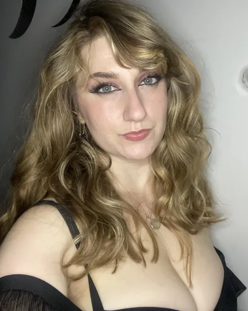 Thumbnail Spreading Joy on Thursday with lasciviouslace in the Cleavage Category