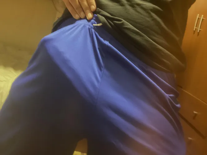 Thumbnail Koukssss Wondering About Noticing - 24 and Bulged Up