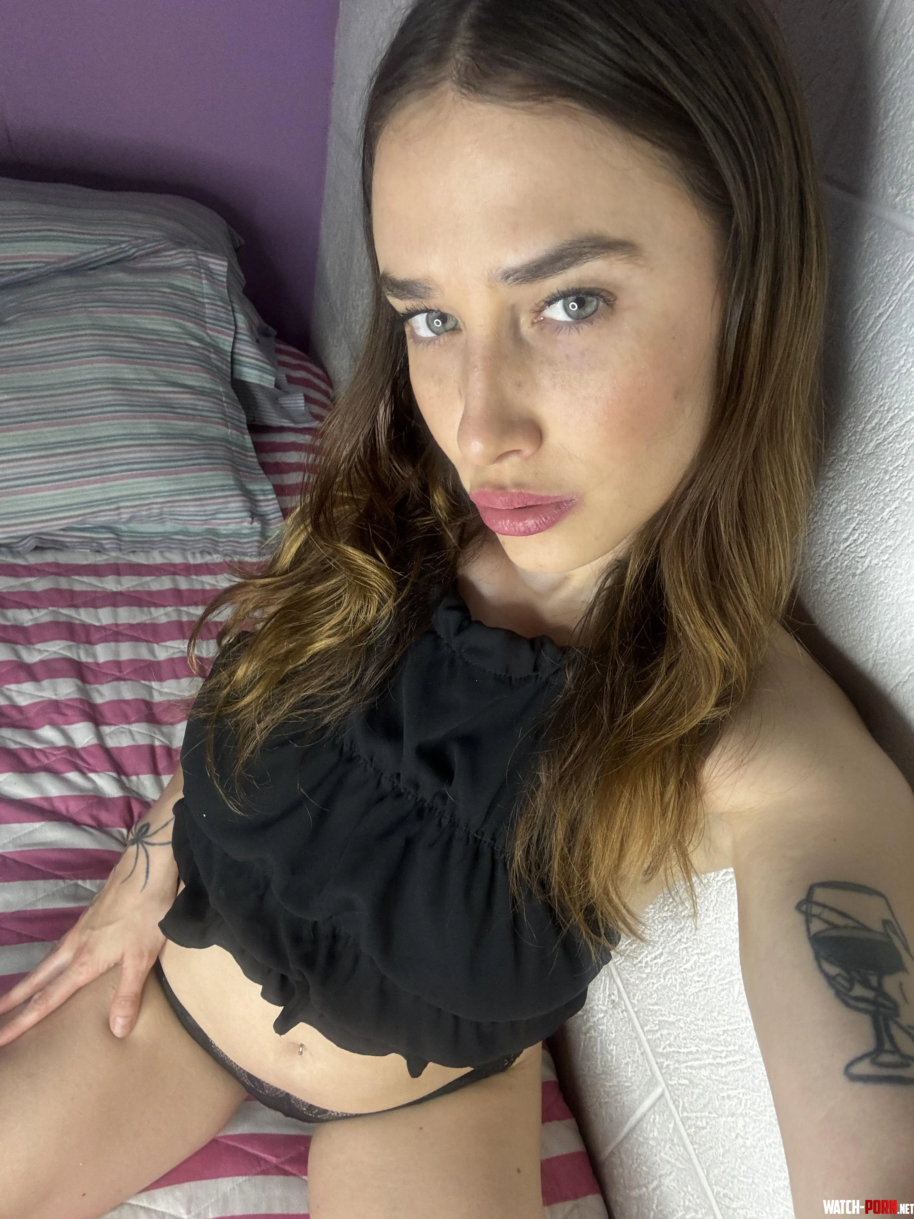 sellinggg  add me on snap xdarkixx  ask for the menu by xdarkittyxd