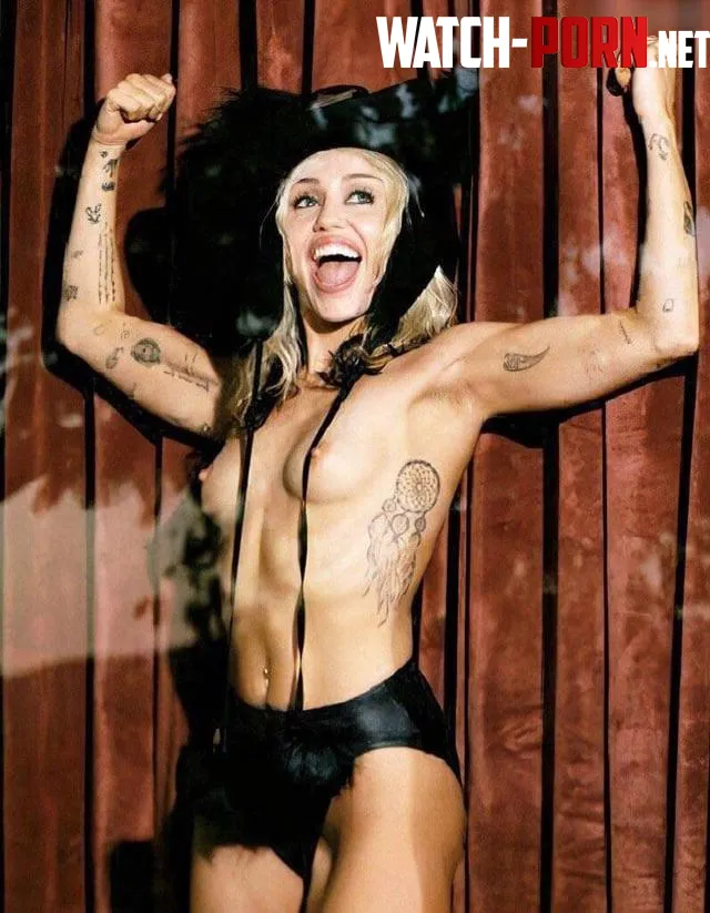 Miley Cyrus by secretreddittor