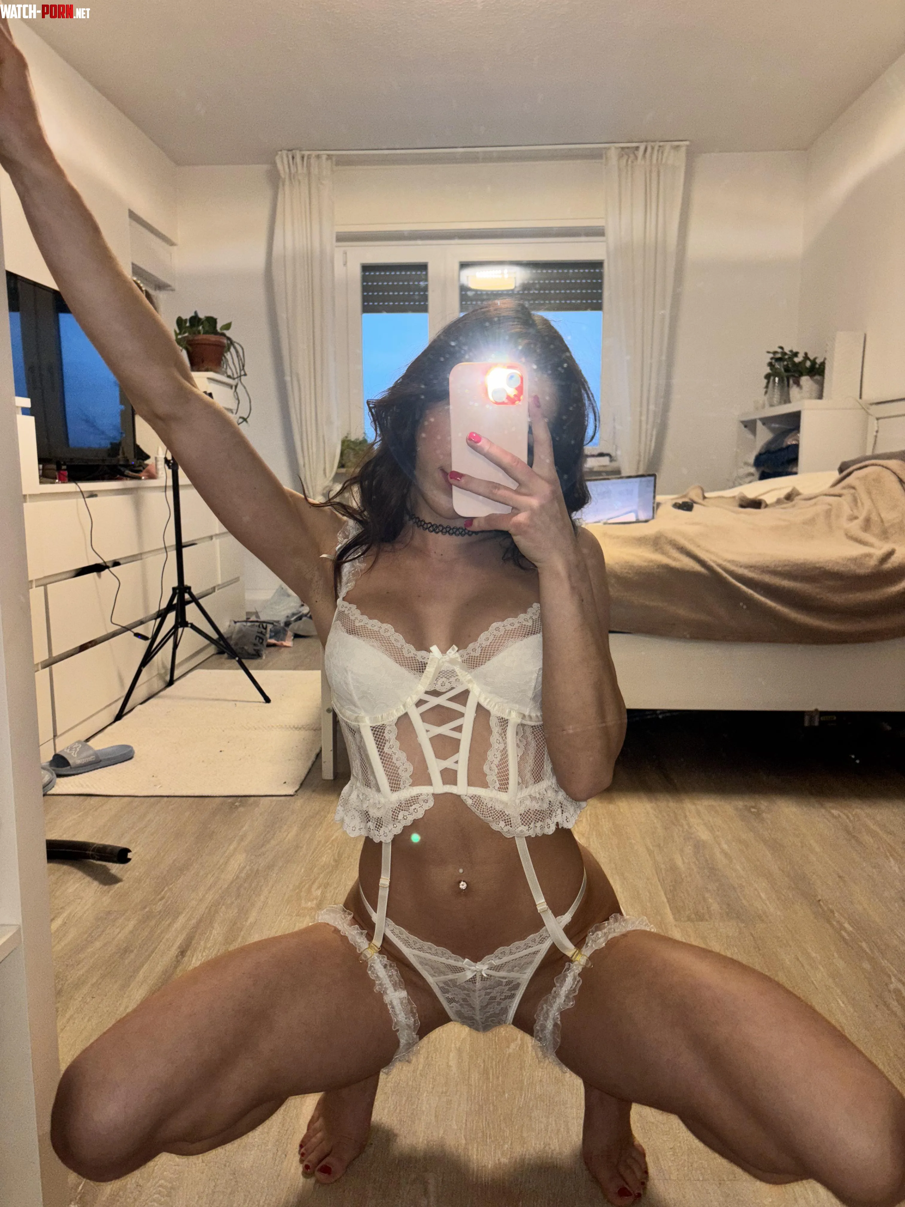 Dreamy white  by misscaroliina