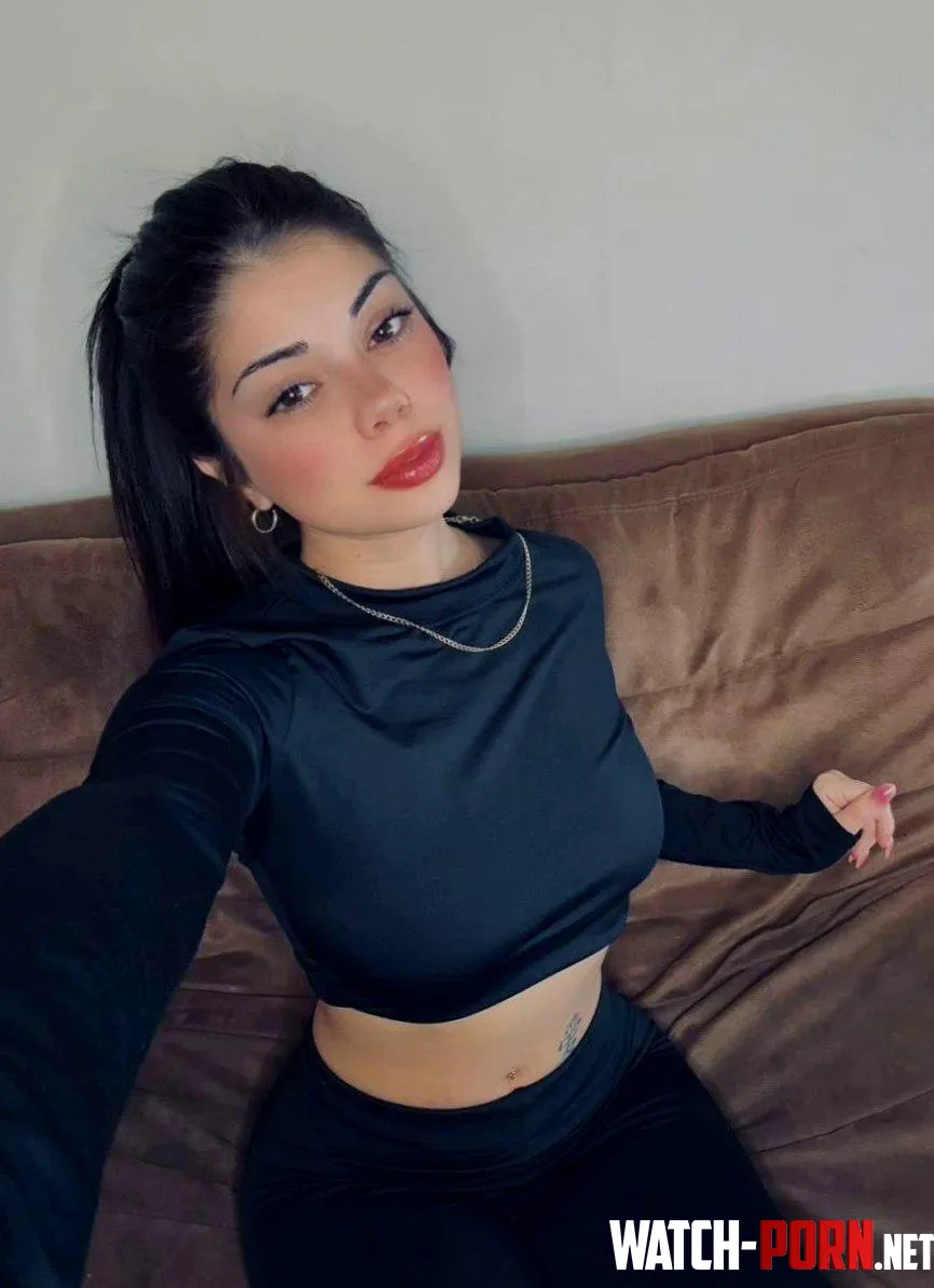 Keeping it short and sweet just like this top by animeebaddie
