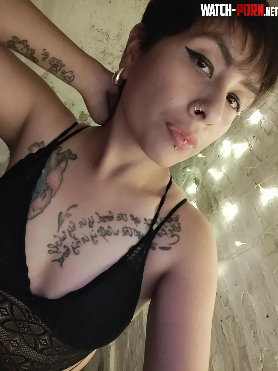 Your girl has short hair by gothicgirlfriend14