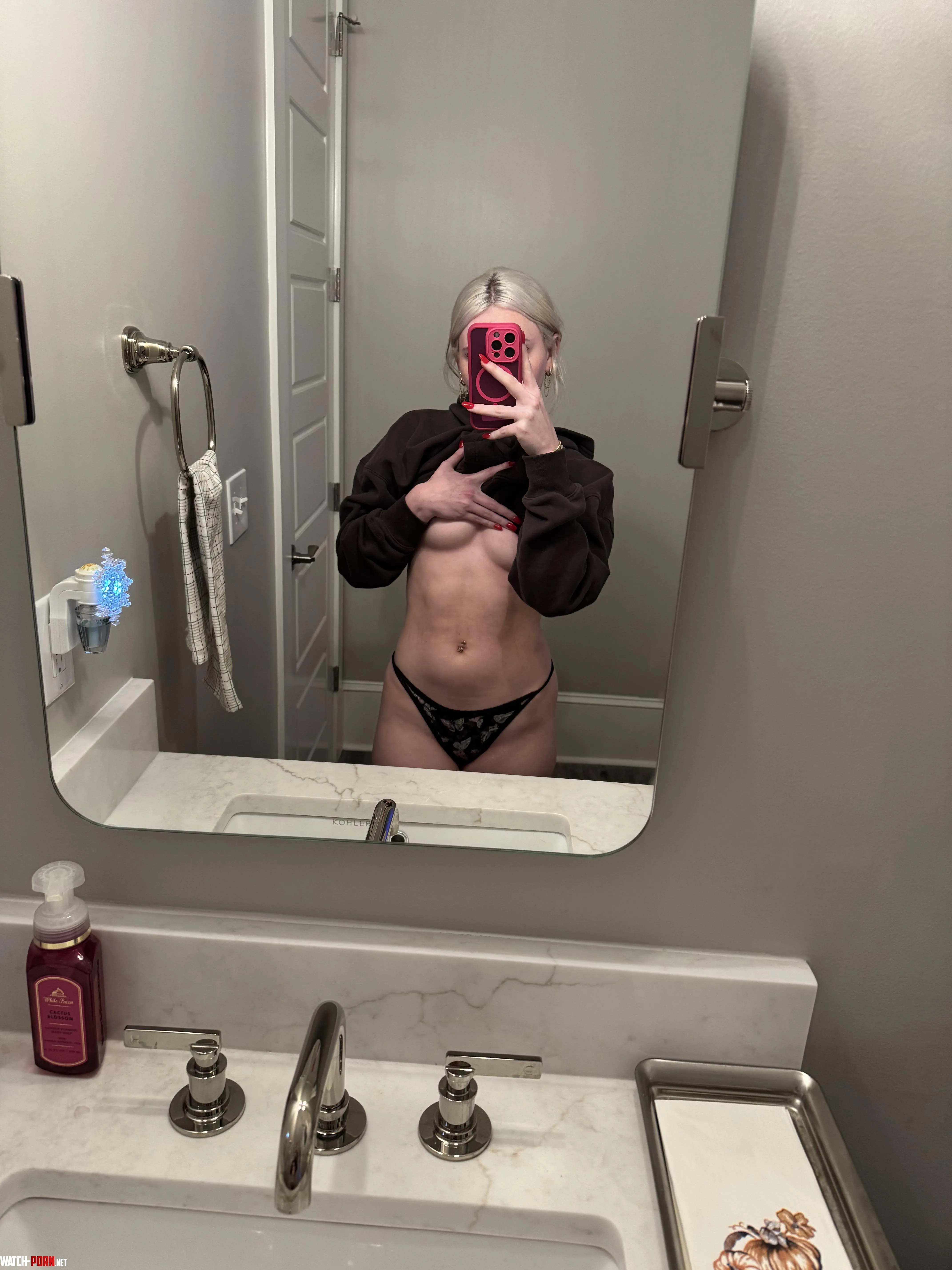 mirror flick rosietaylor onlyfans by rosietaylorr