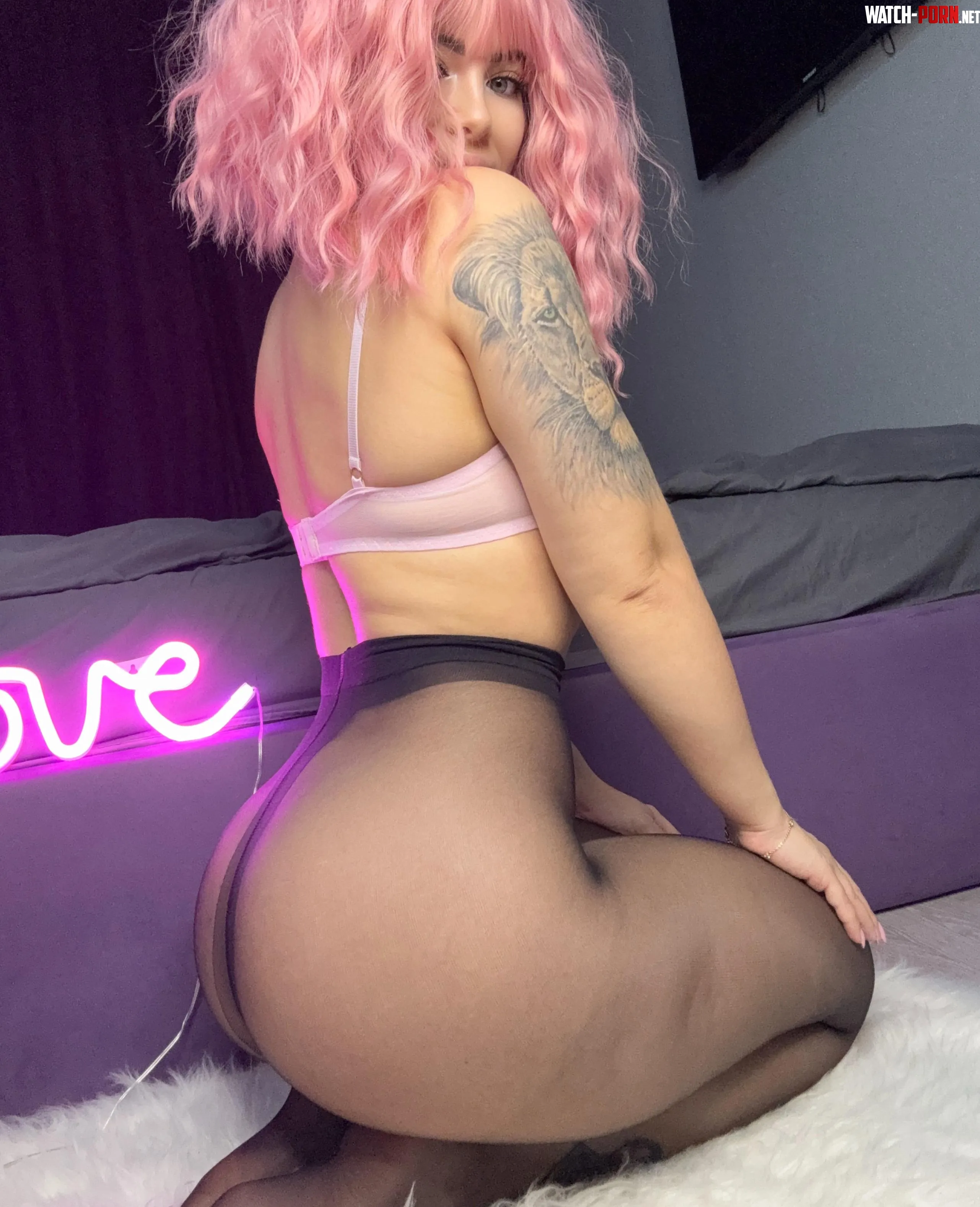 Naughty girls wear nylon pantyhose like tattoos by puddingdidi