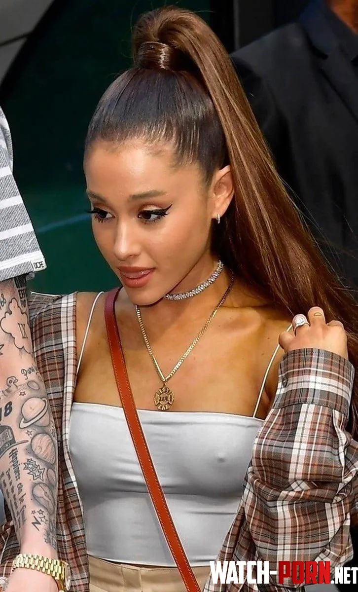 Ariana Grande  by rangers176