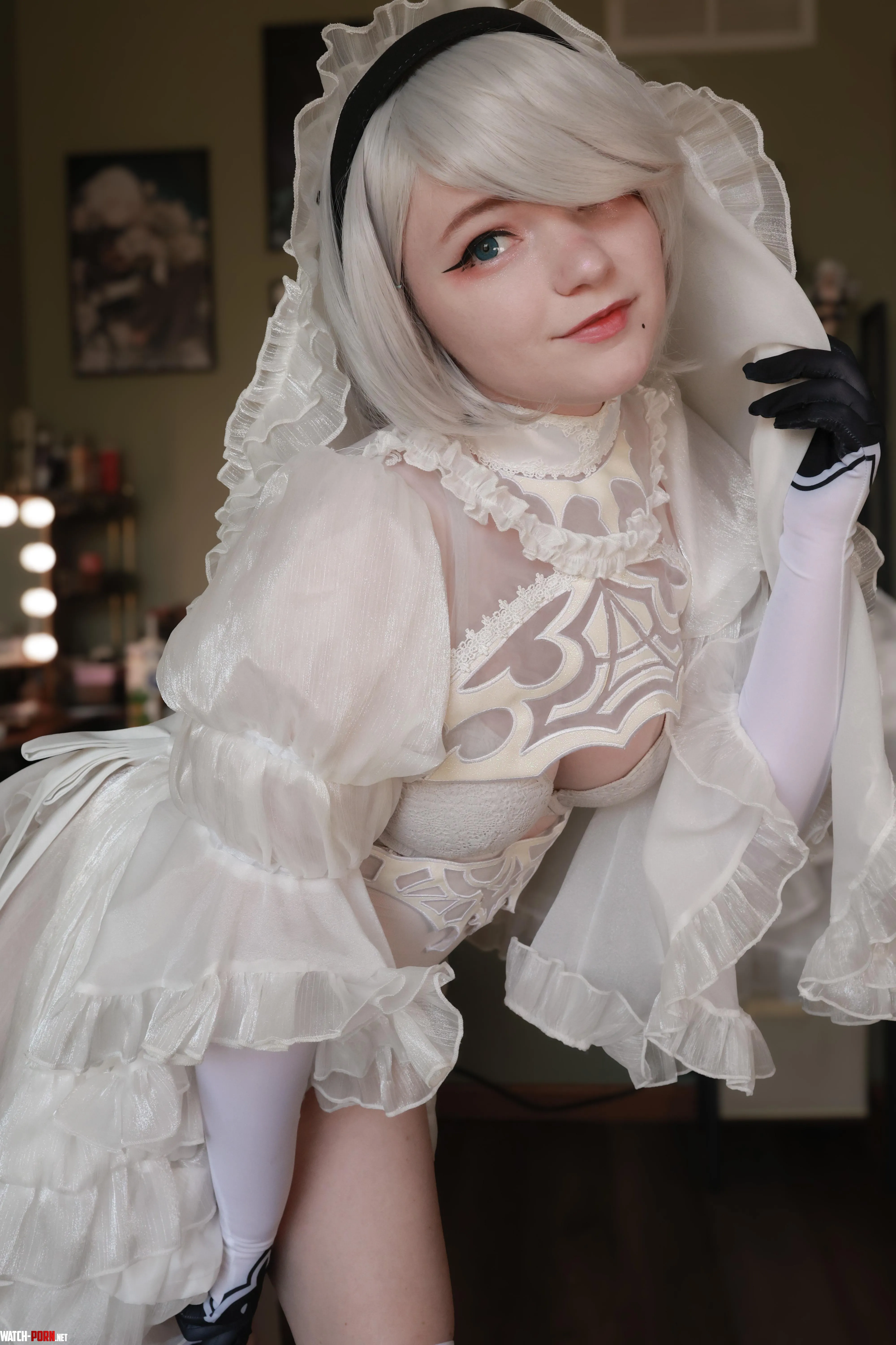 2B by ellechu by many_rats_in_a_coat