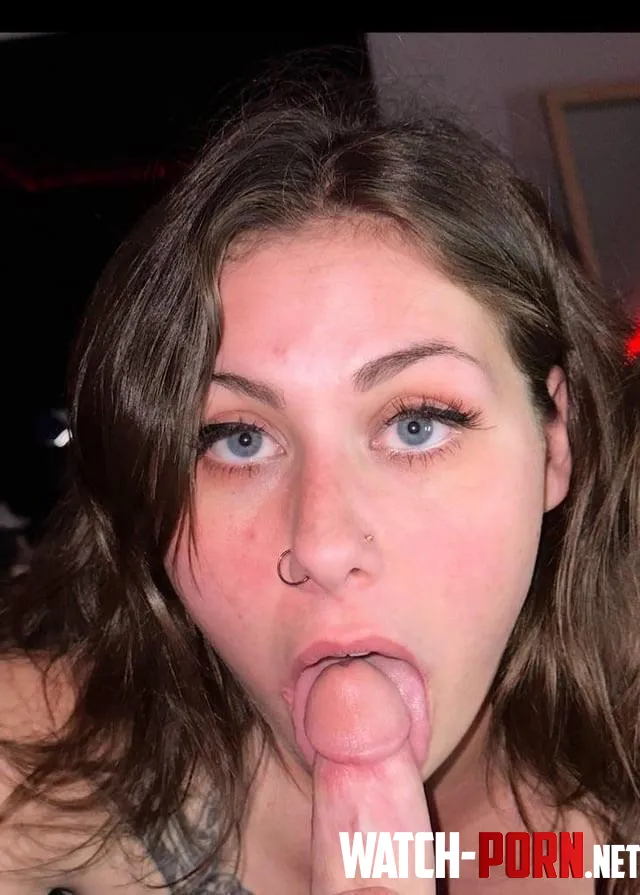 What do you call a girl that ends every tinder date like this by Brittfaithm