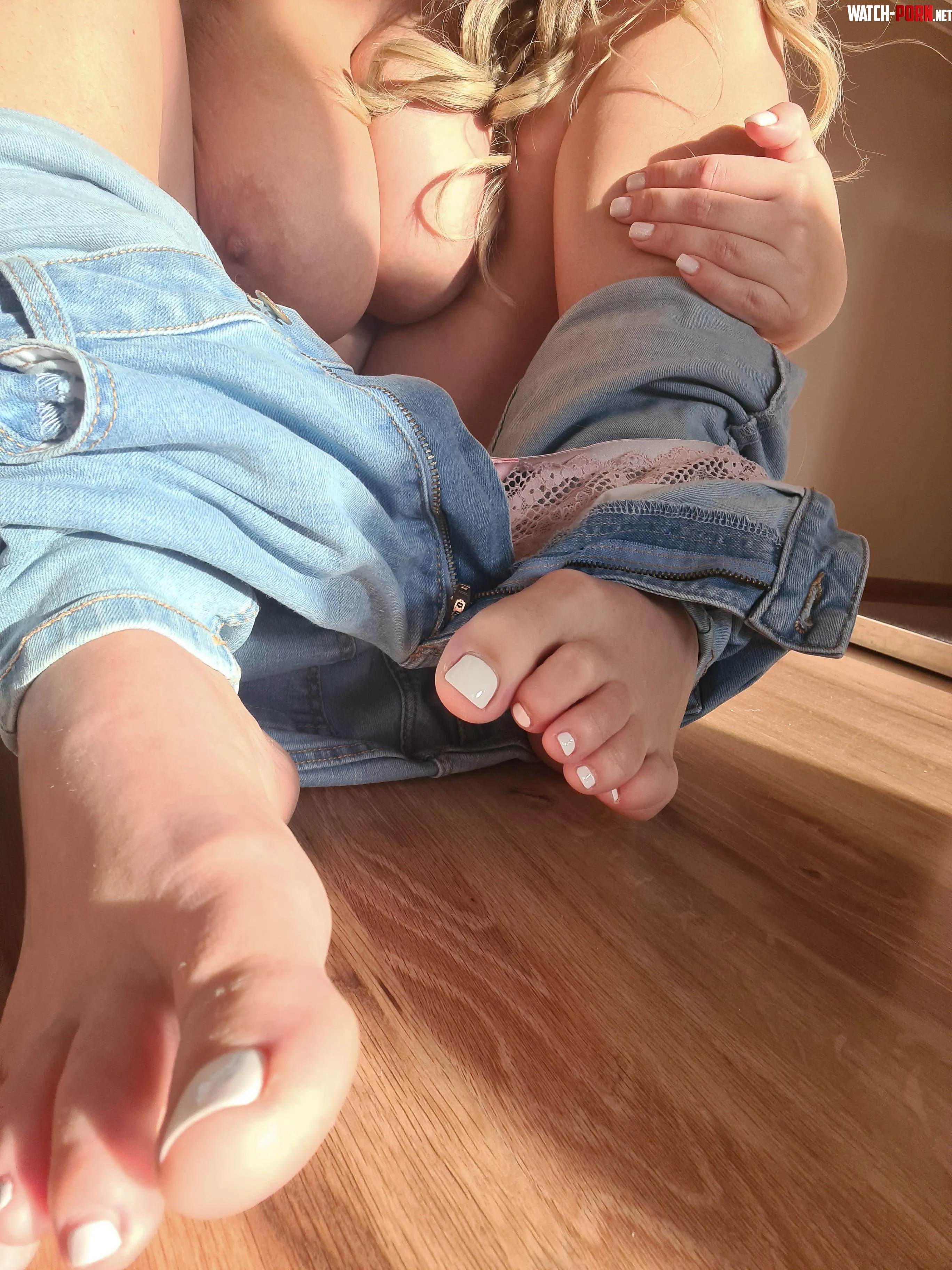 Home from a girls trip and Mommy needs your help taking off by ambercatb8