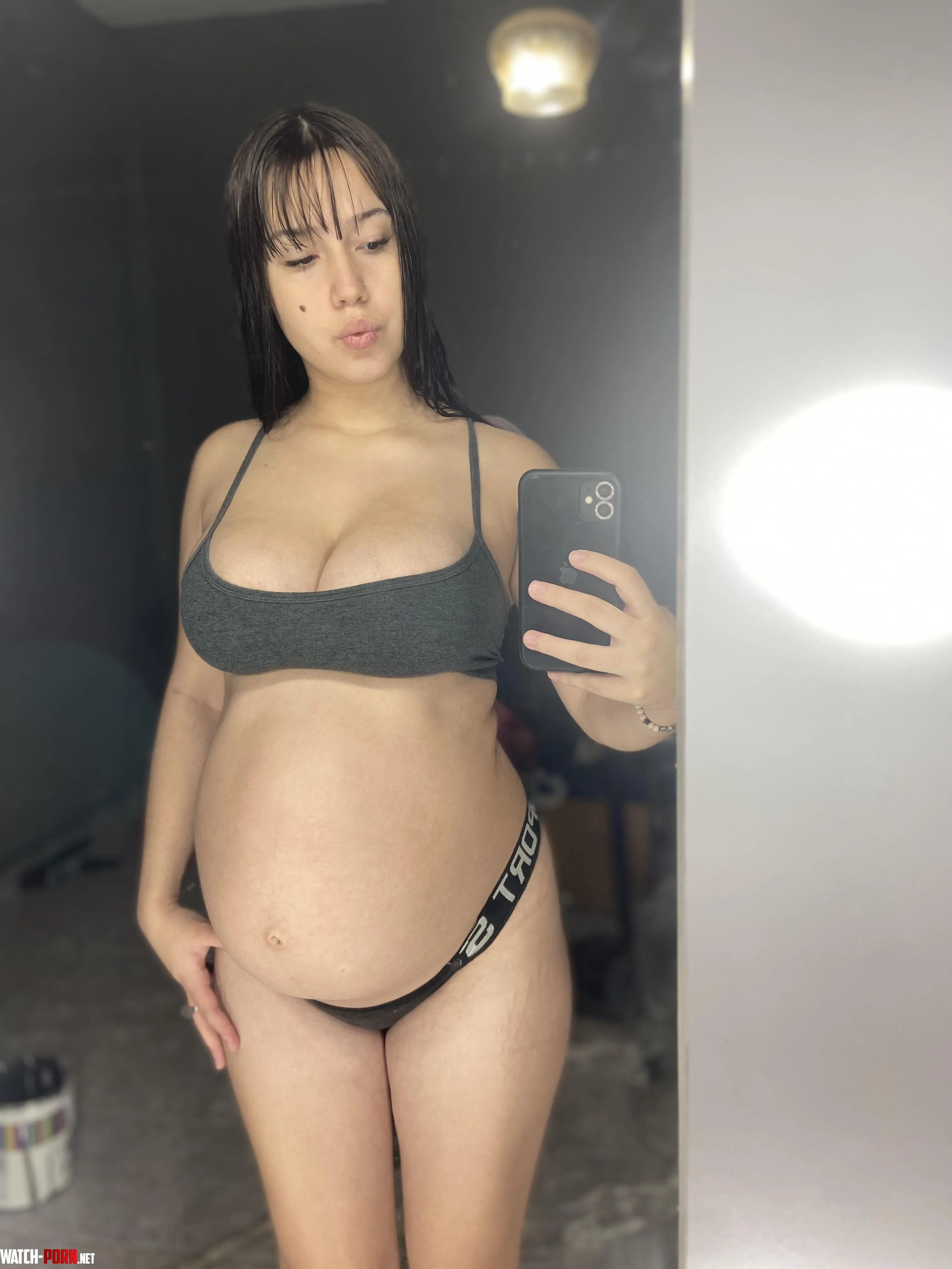 8 months pregnant Is my body still attractive by Queenlatinna