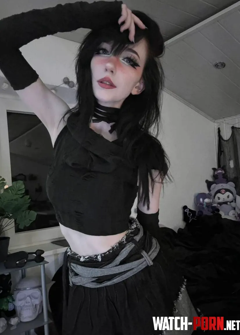 Do you like smooth or hairy pits i wanna know  by SweetZarax