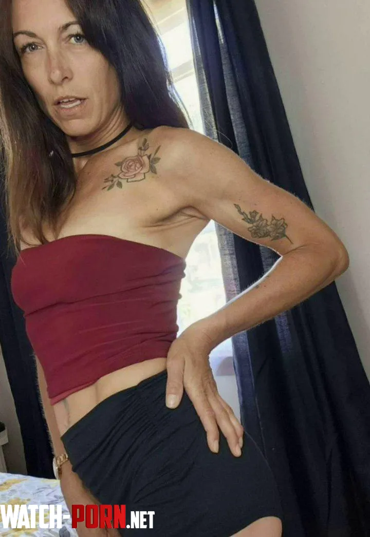 Mom confidence looks good in a crop top  by wondermilff