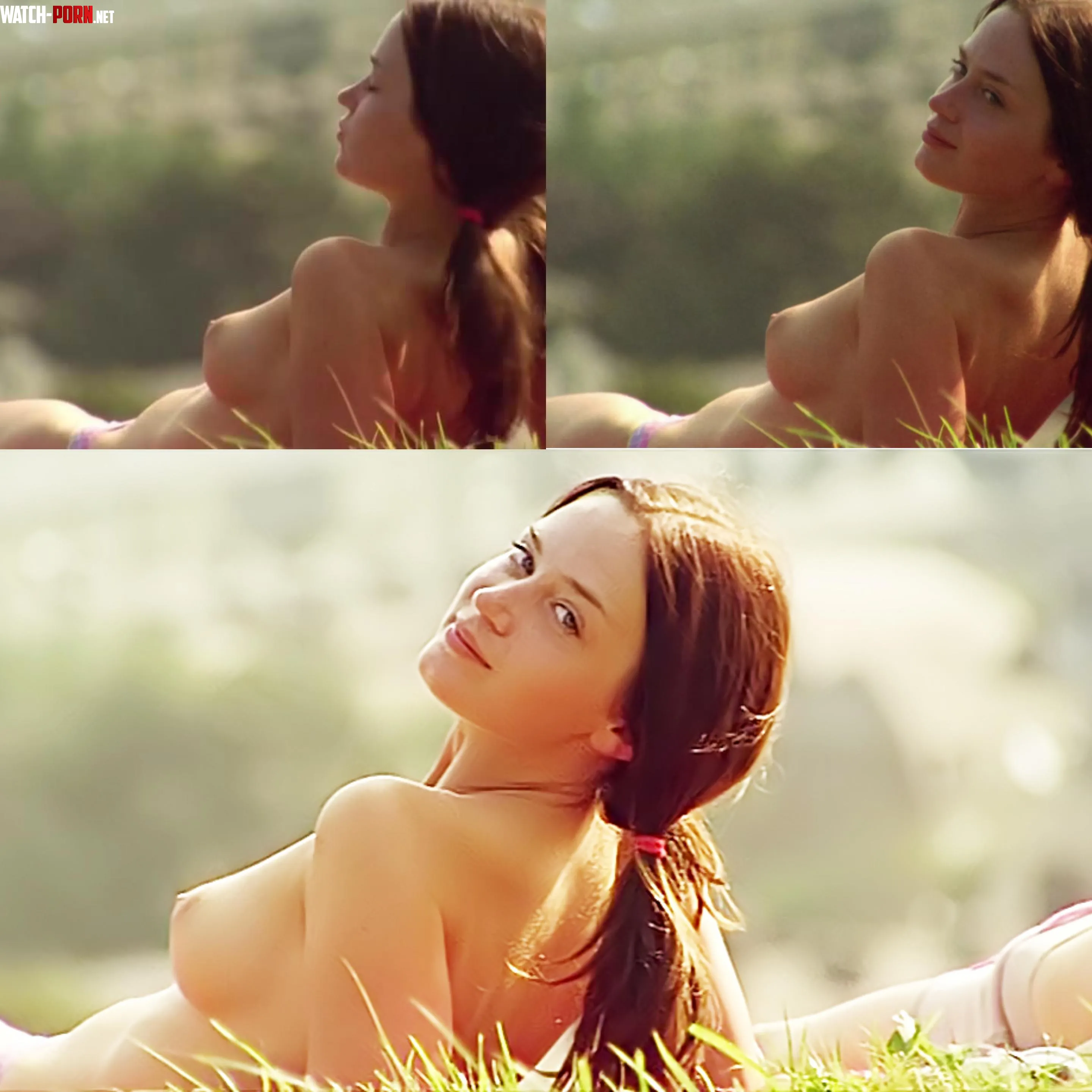 Emily Blunt by piratehoooker