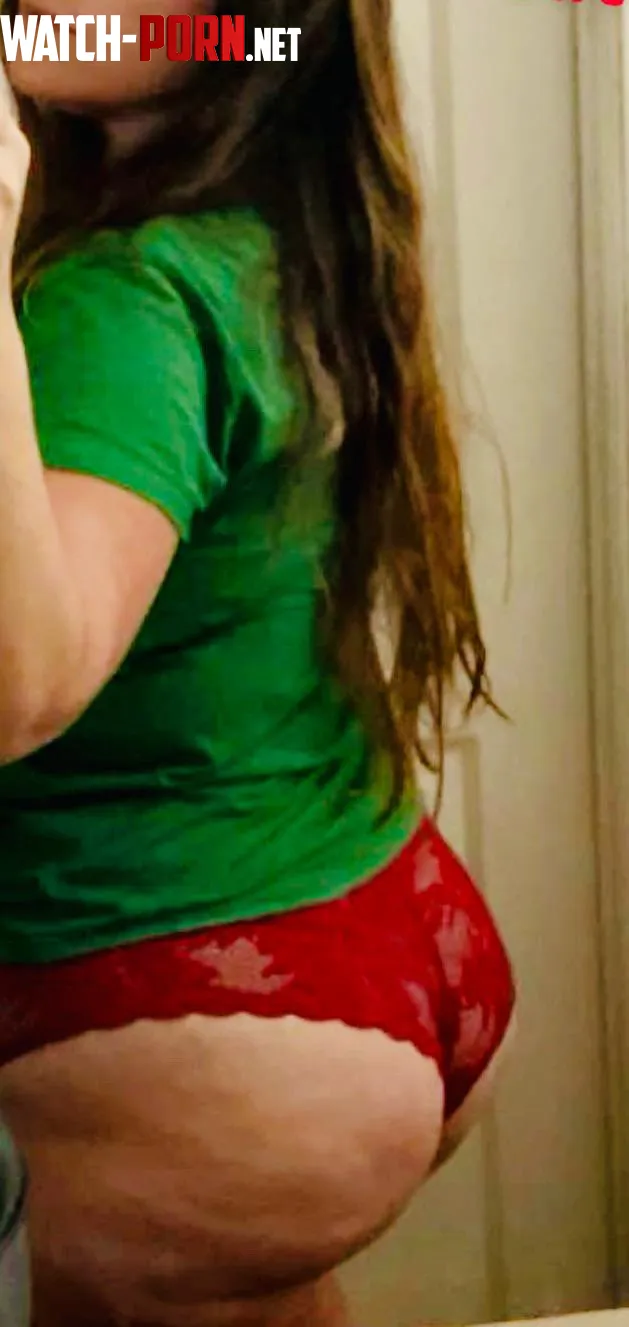 Who wants to get into me while I get into the holiday spirit  by Xtina_sunshine11