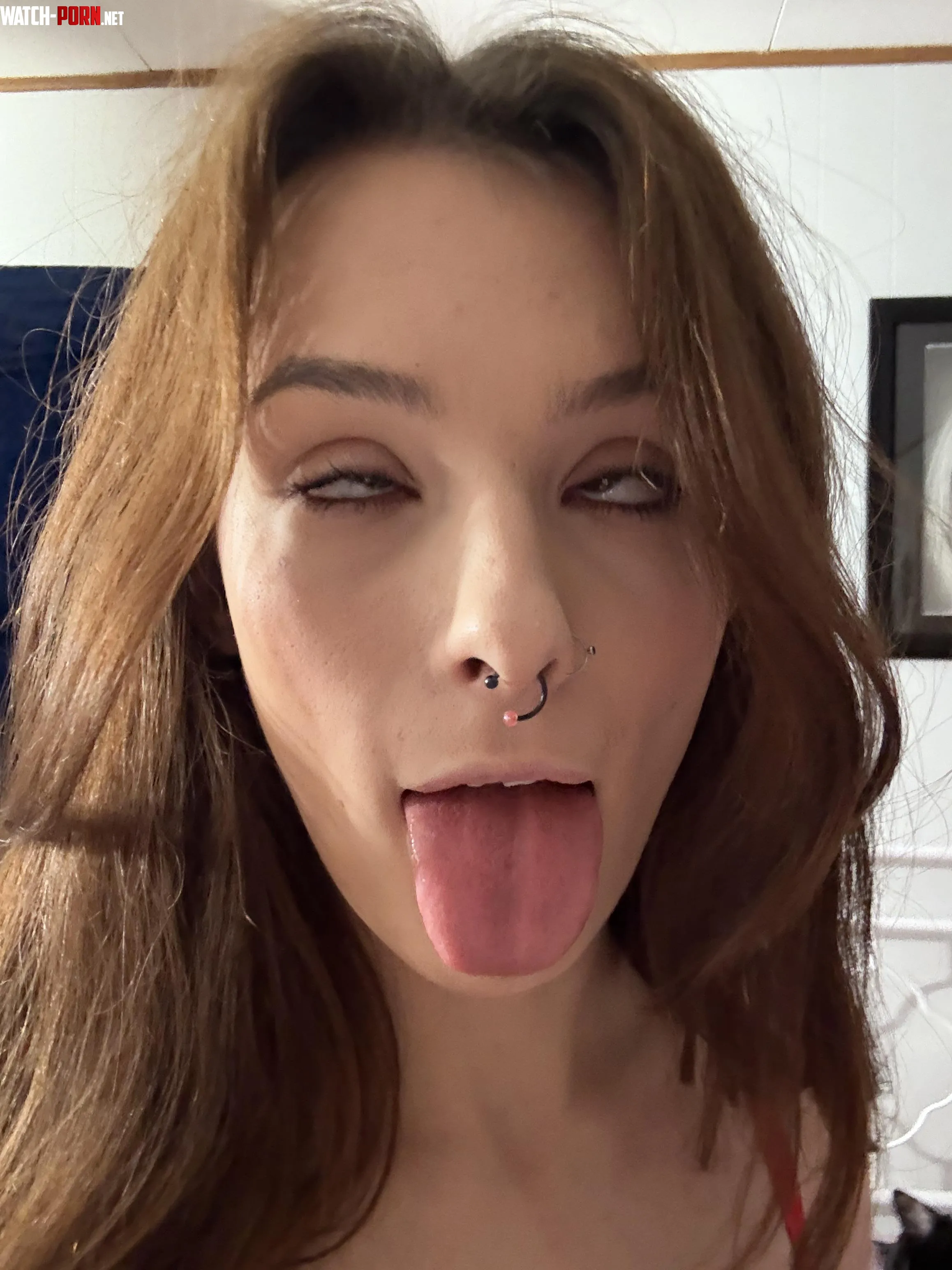 Can we fuck on cam Im horny by Hauntingbell31