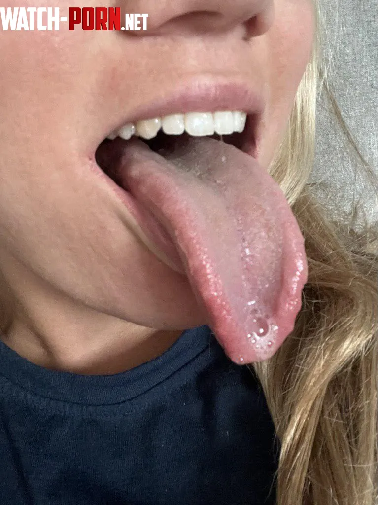This tongue makes magic that will drive you crazy by jennyahegaoblonde