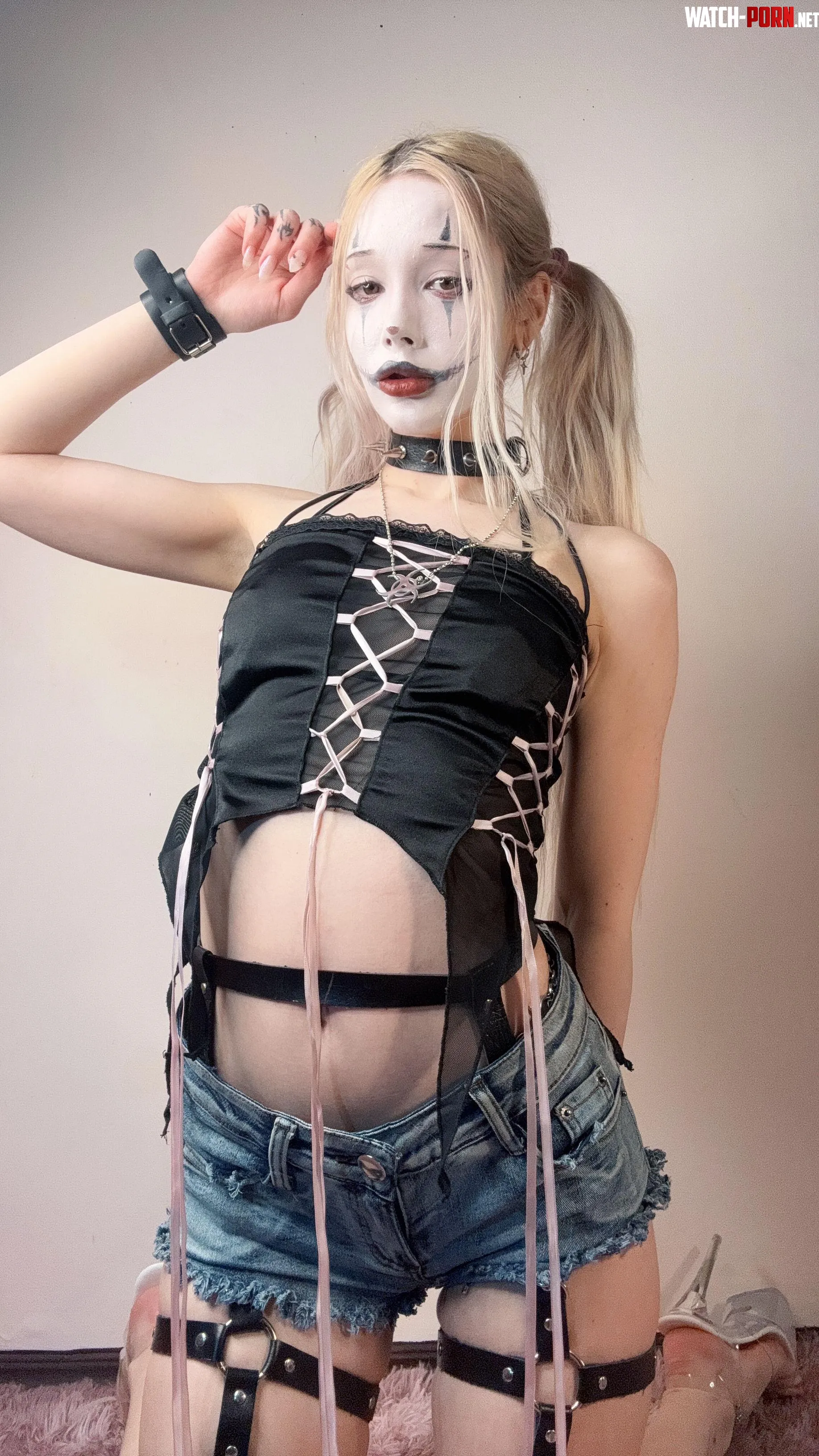 make my corset tighter by DecayTattoo