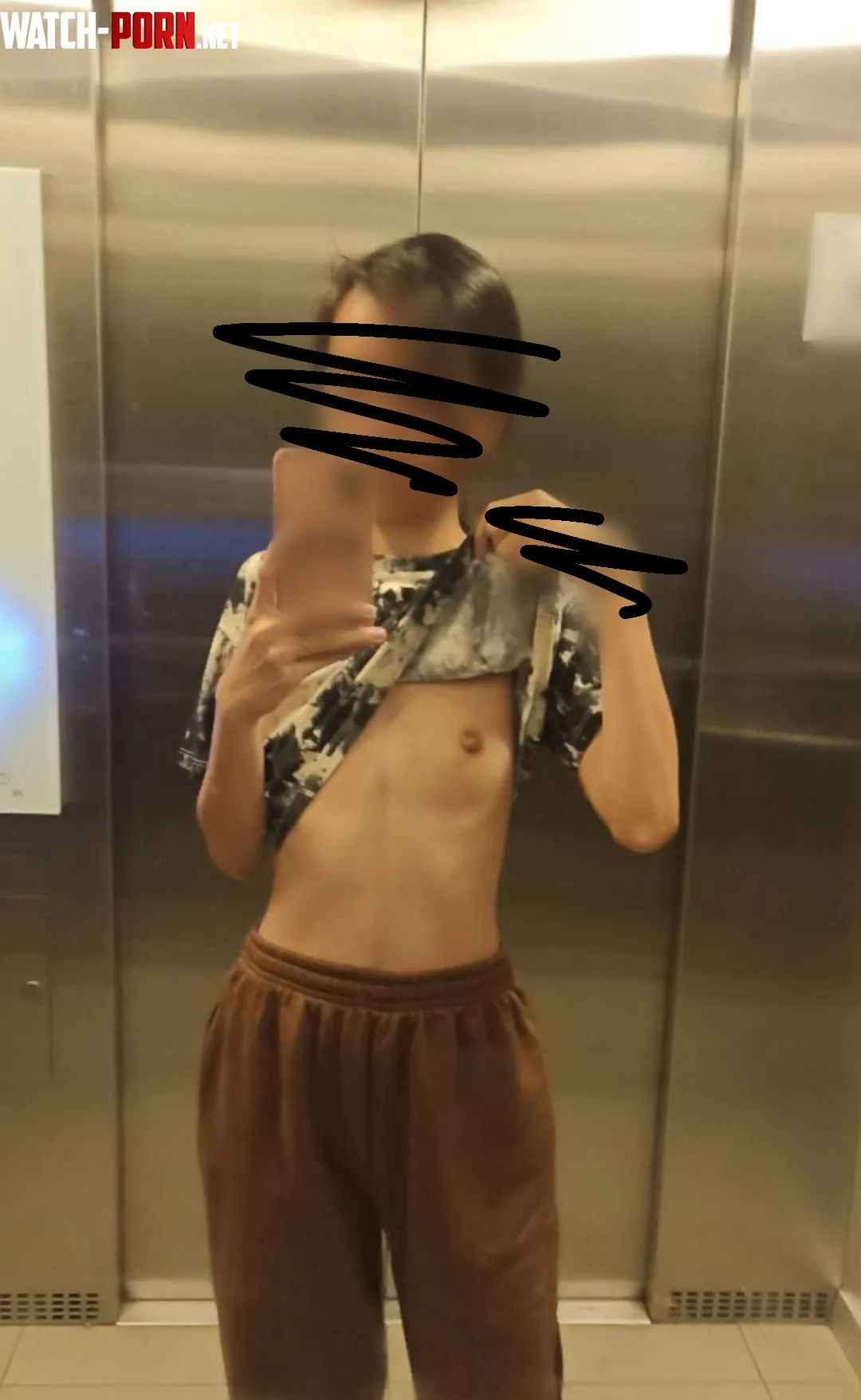 Showing off nothing  by anash_xxi