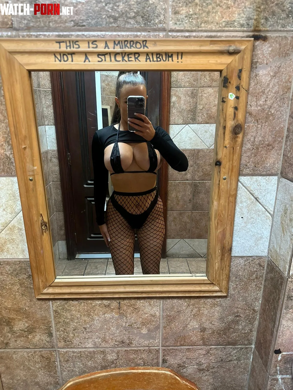 Almost 40 yo MILF Do I look good by _ladysexyfit_