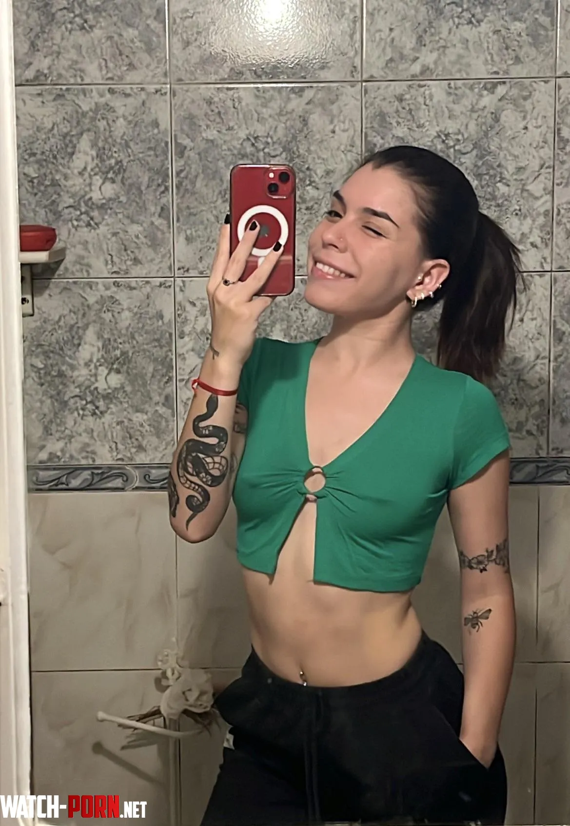a crop top that makes me feel prettier by lunitafr