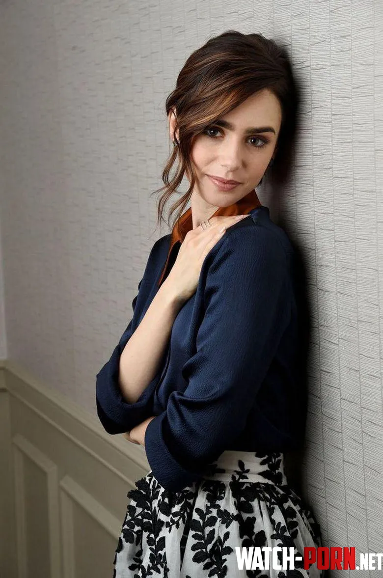 Lily Collins by Skyline_Drifter