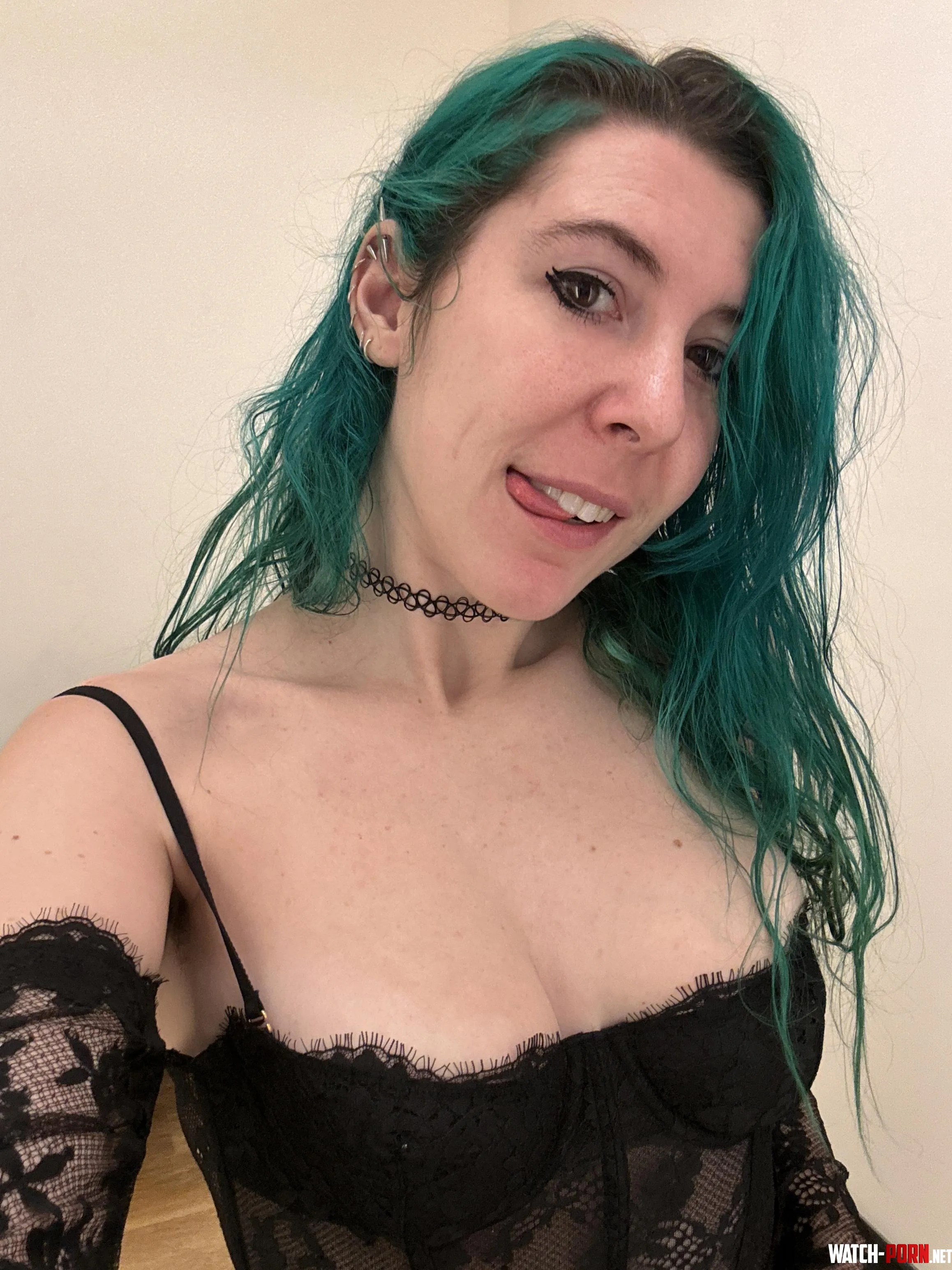 Goth babe in lace sirenskiss3 by sirenskiss3