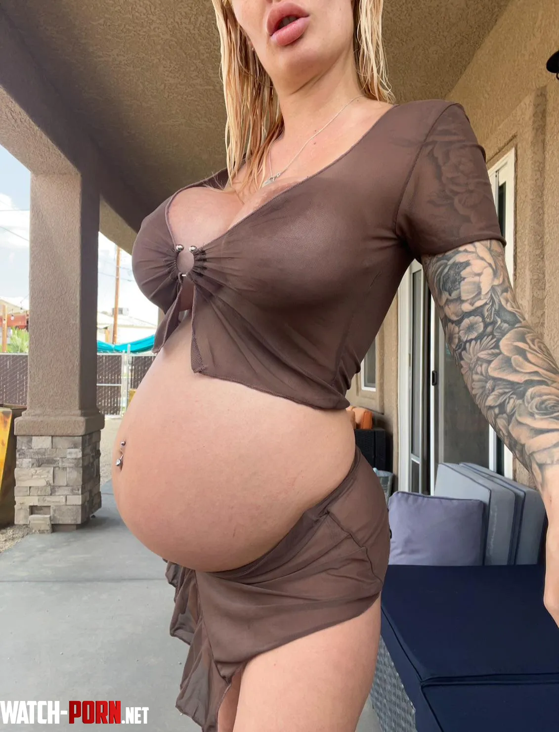 Is my baby body average or hot  by roxrosexo