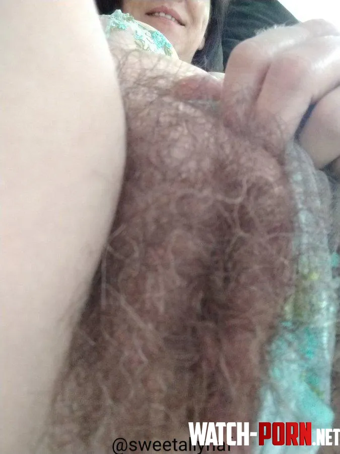 Nothing sexier than a full bush by Allyfyou