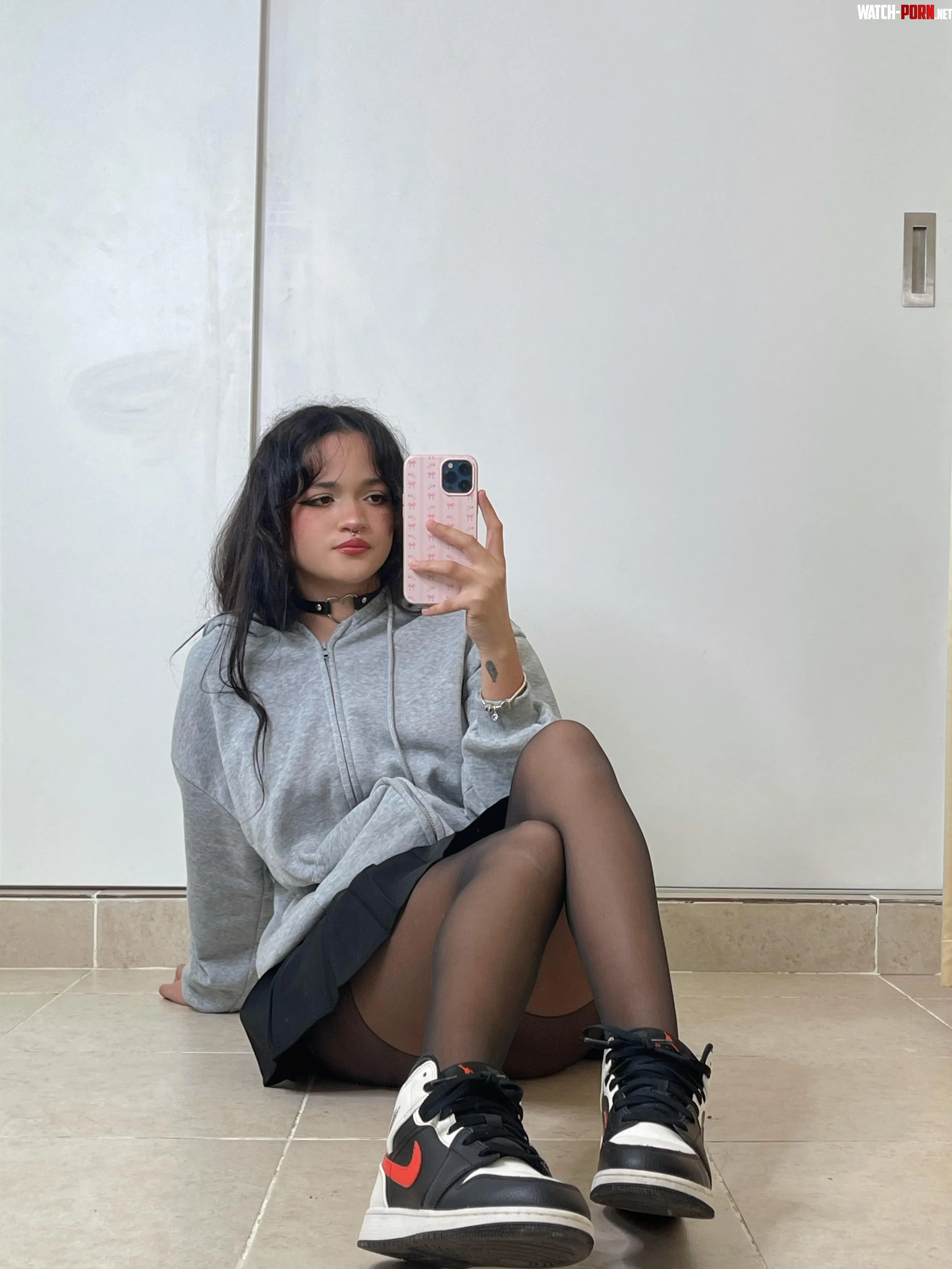 do i look too young for u or am i just overthinking it by princessxnaughty