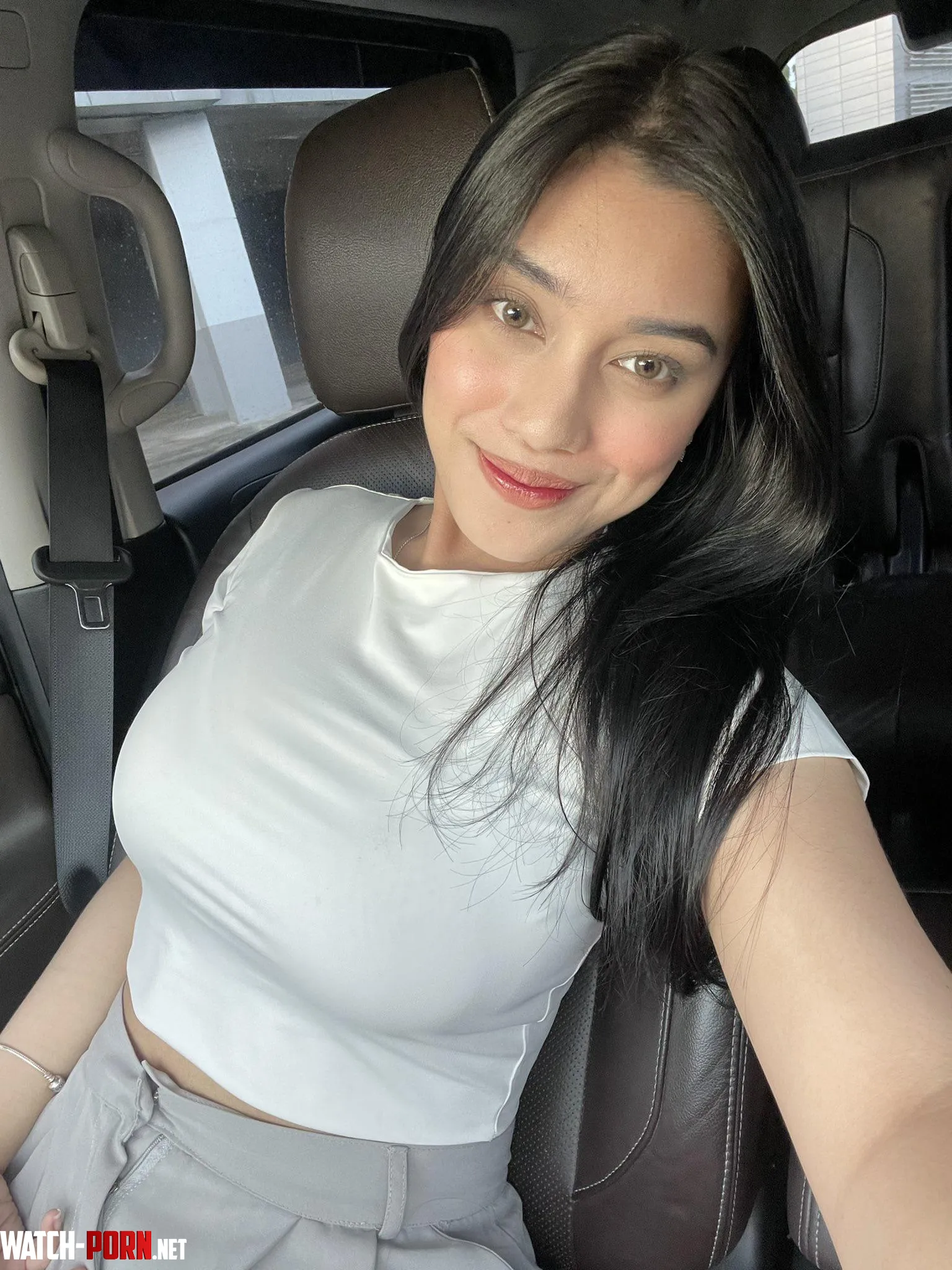 Puti Insta by bumayeee