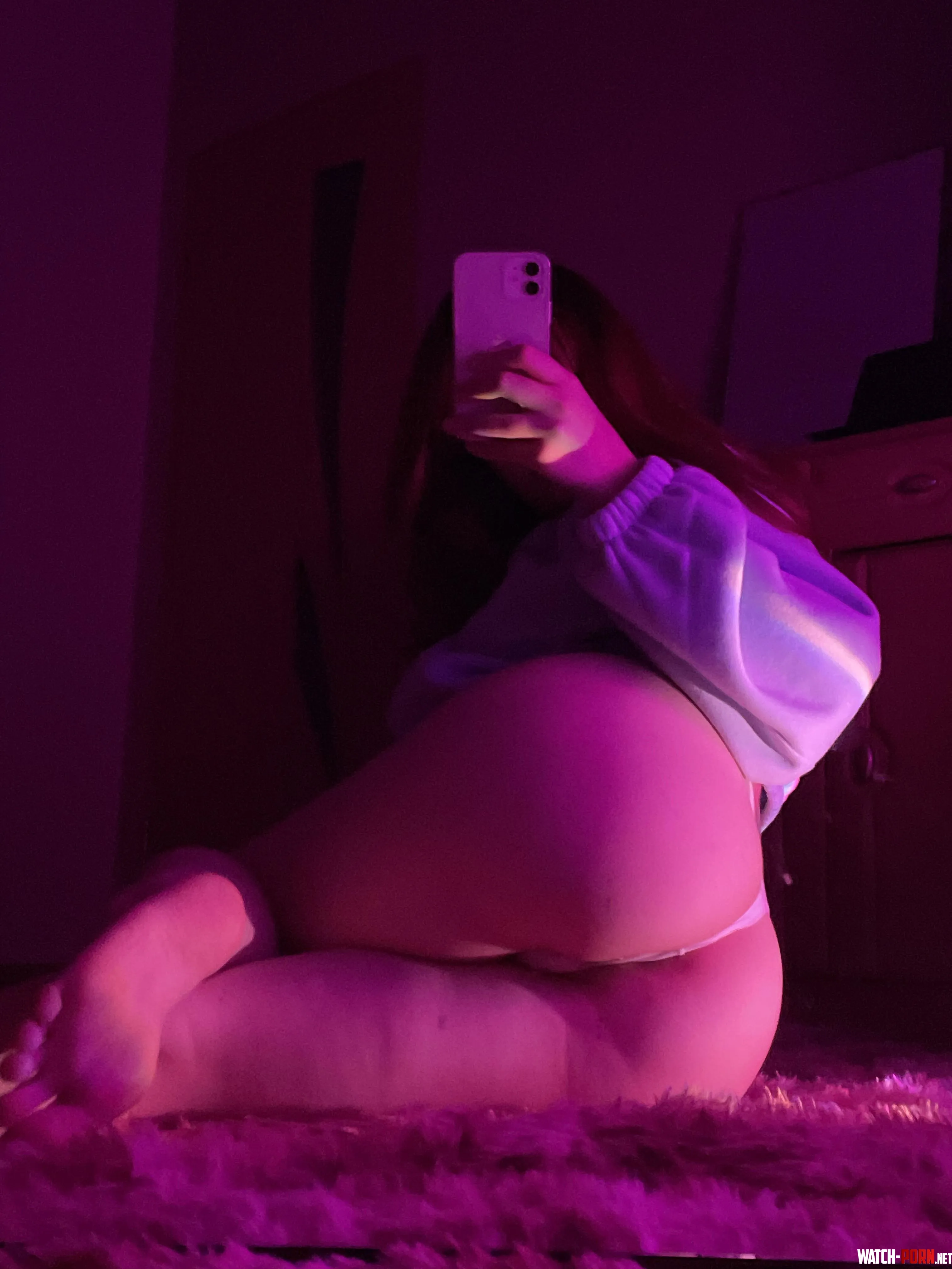 my hungry butt by asshleey_