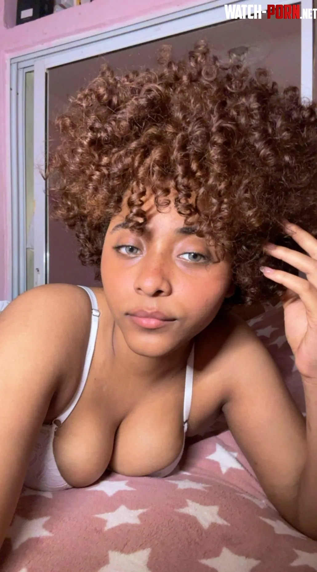 My type is a pussy eatern by CharmingDollss