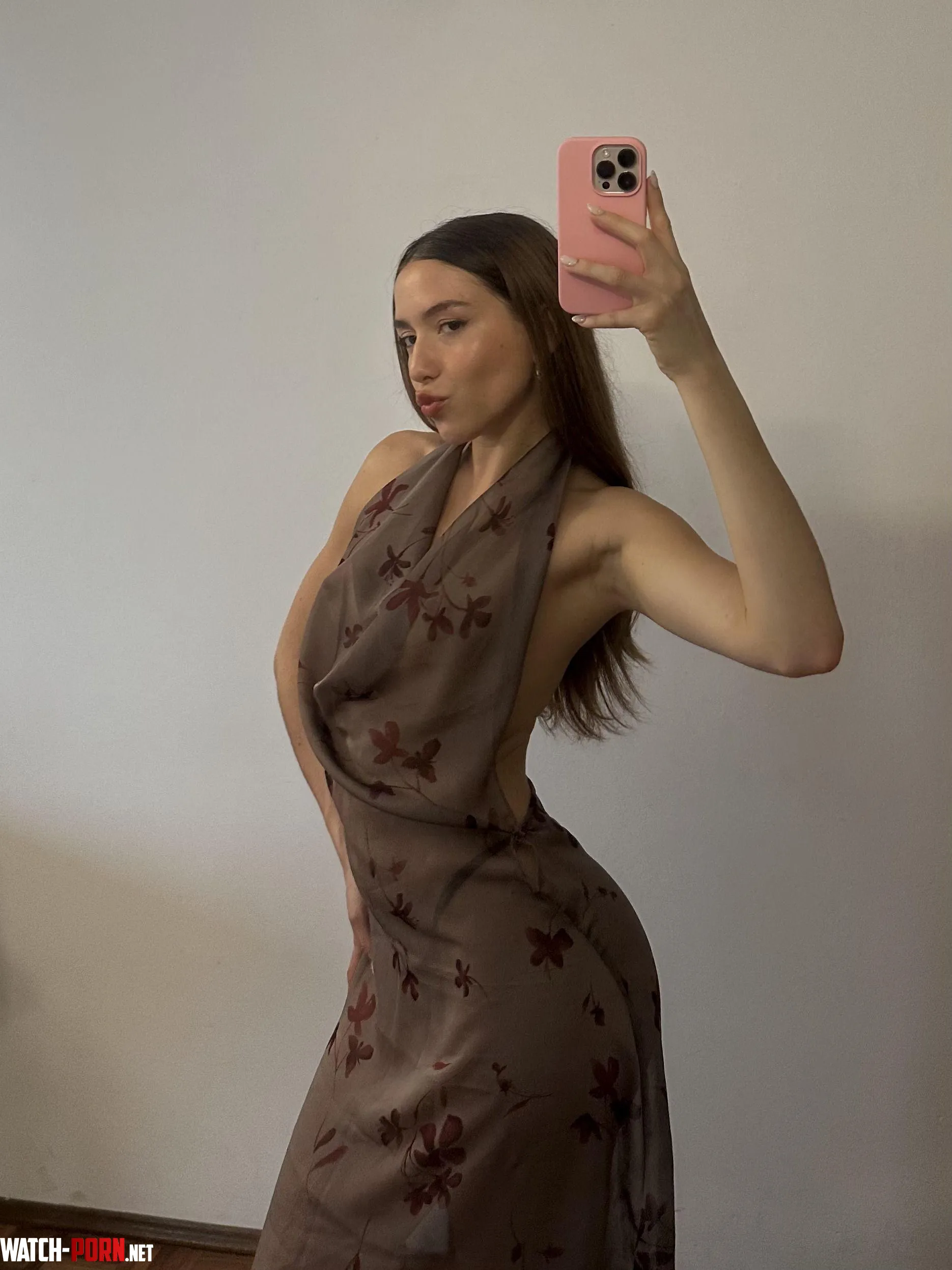 I think I look good in this angle by SerenityIvory