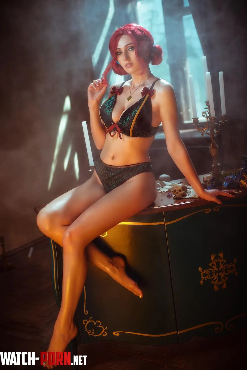 Triss Merigold cosplay by BellatrixAiden by bellatrix_aiden