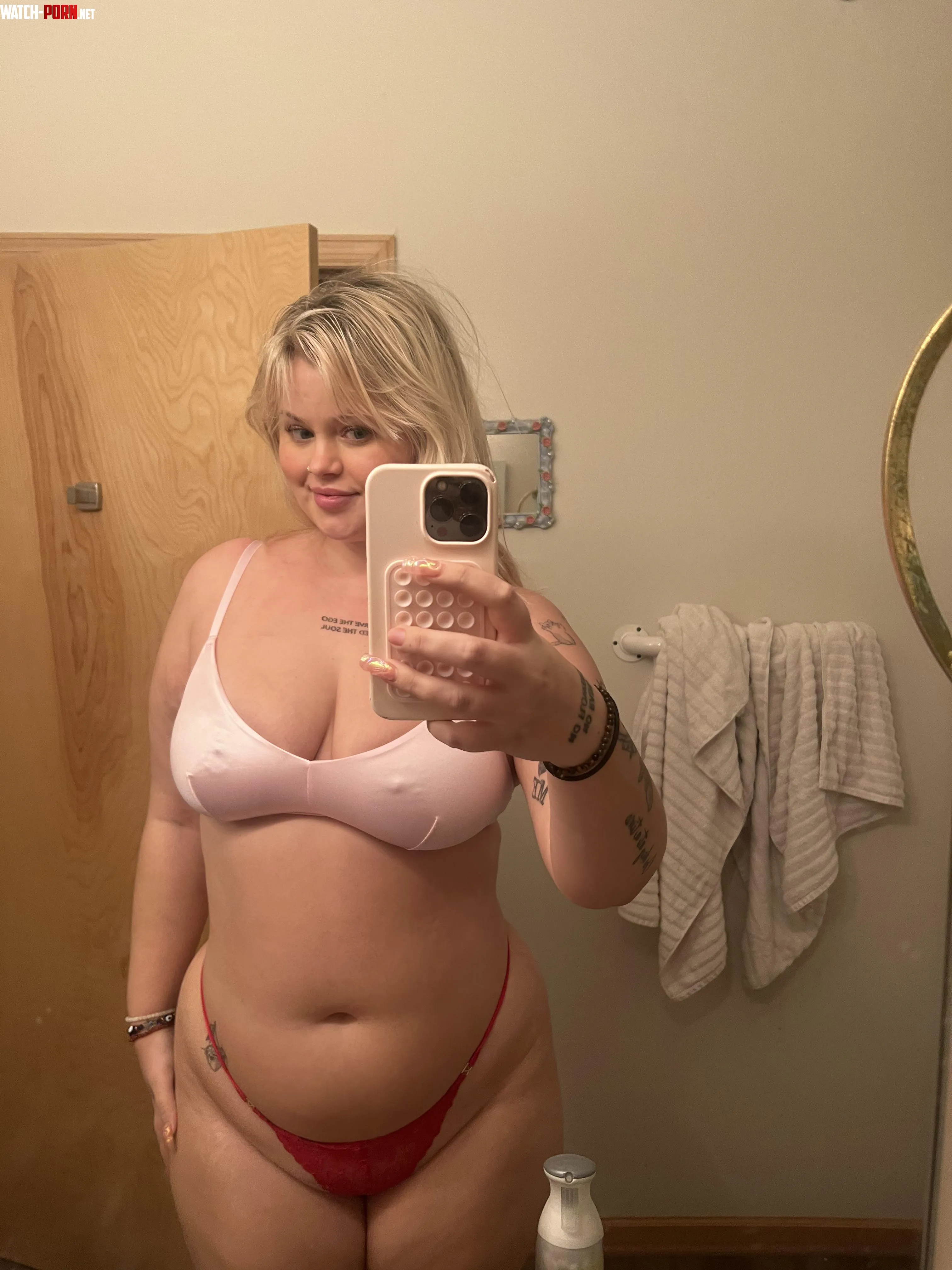 Do you like chubby tall girls by wispy_girlwa