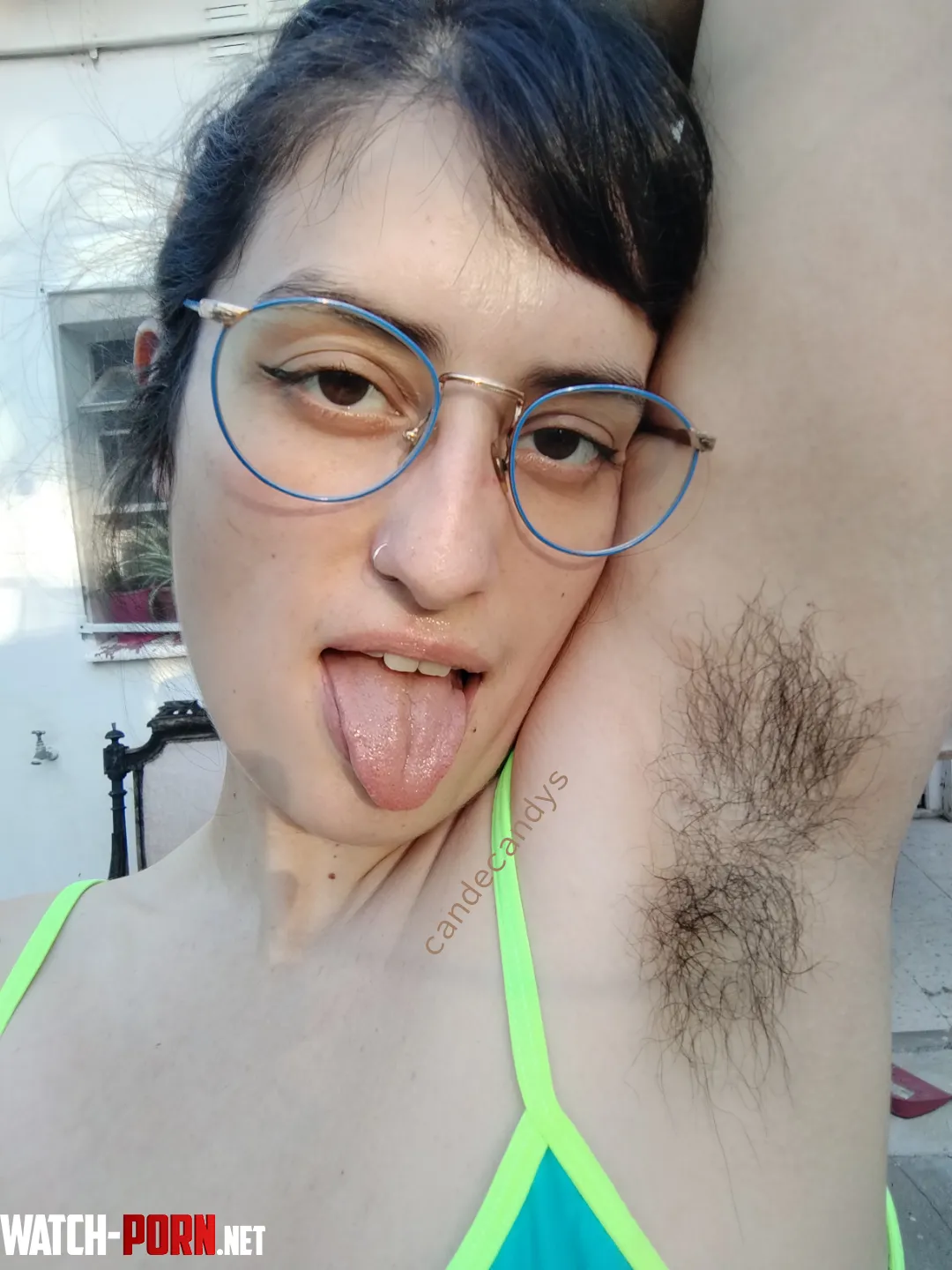 u can taste my sweat from my lips or pits what d you choose by candecandys
