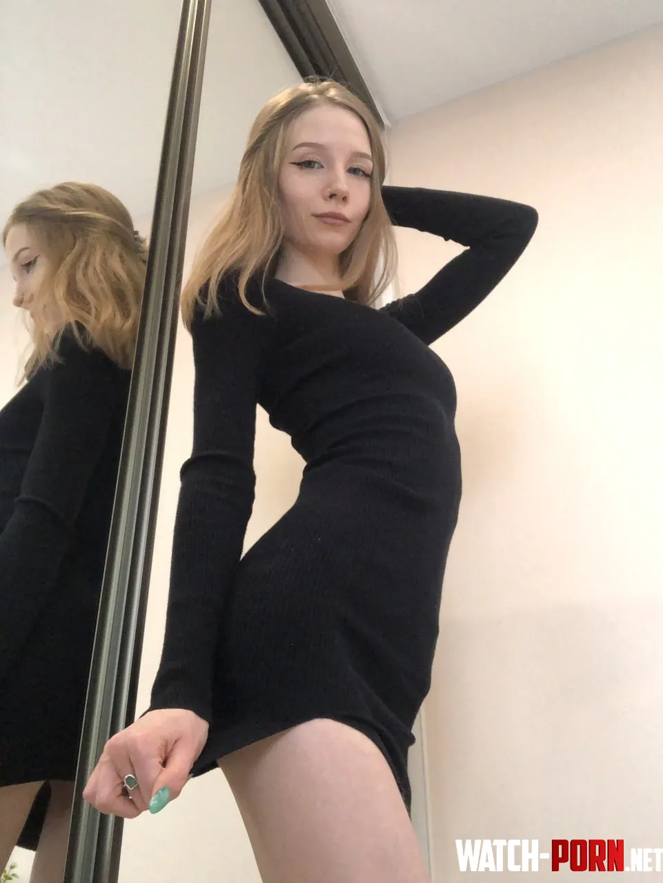 Im tiny so I always need a really tight dress by Vamper_lol