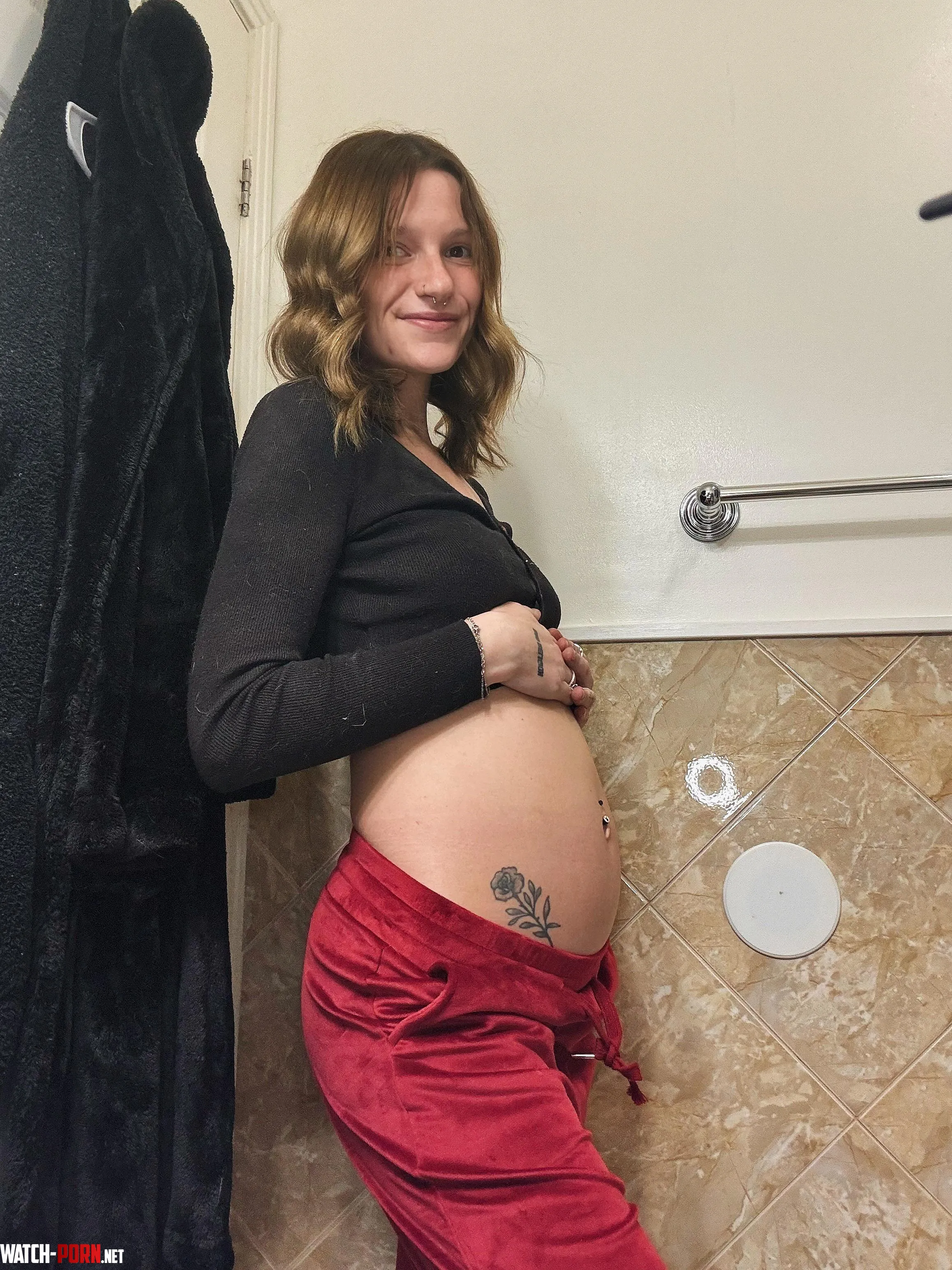 would you watch me get fucked  20 weeks preggo   by BabyyBecss14