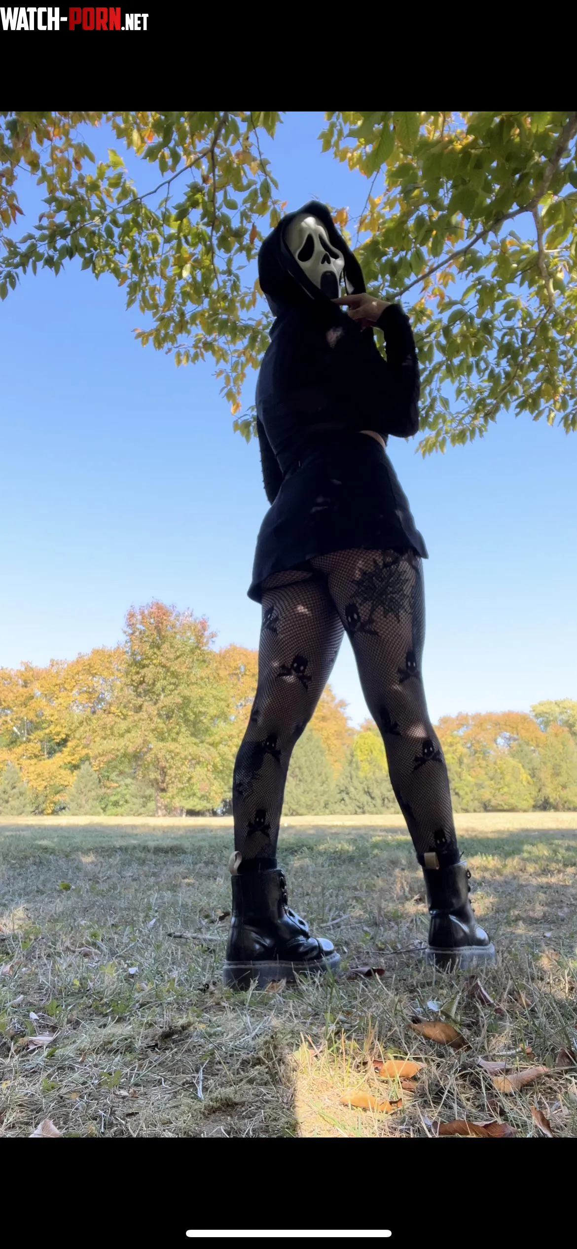 the ghostface mask stays ON during sex  by gxrlie420