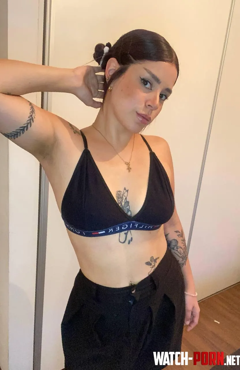 my new tommy croptop  by YourSweetChickk