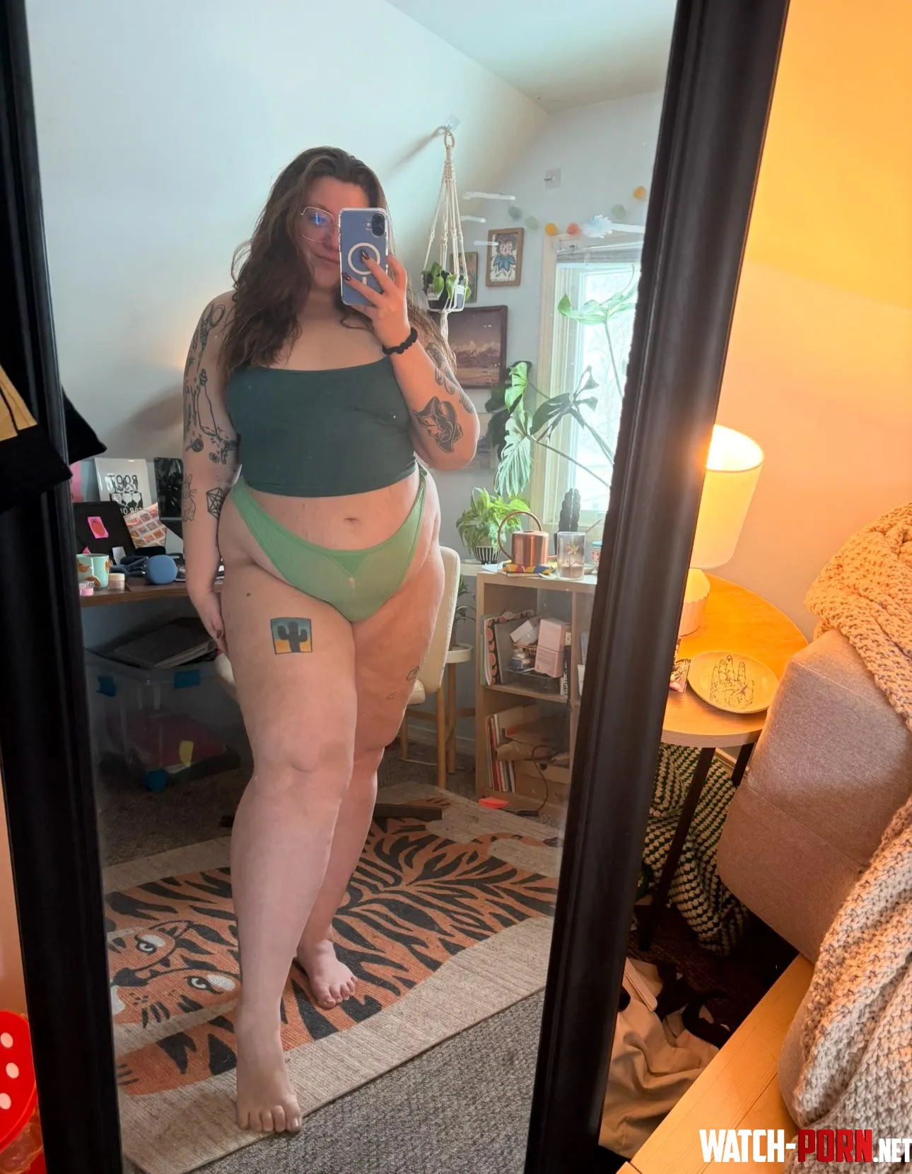 Mods took down my last post because I didnt qualify as a bbw    by Select_Confidence_40
