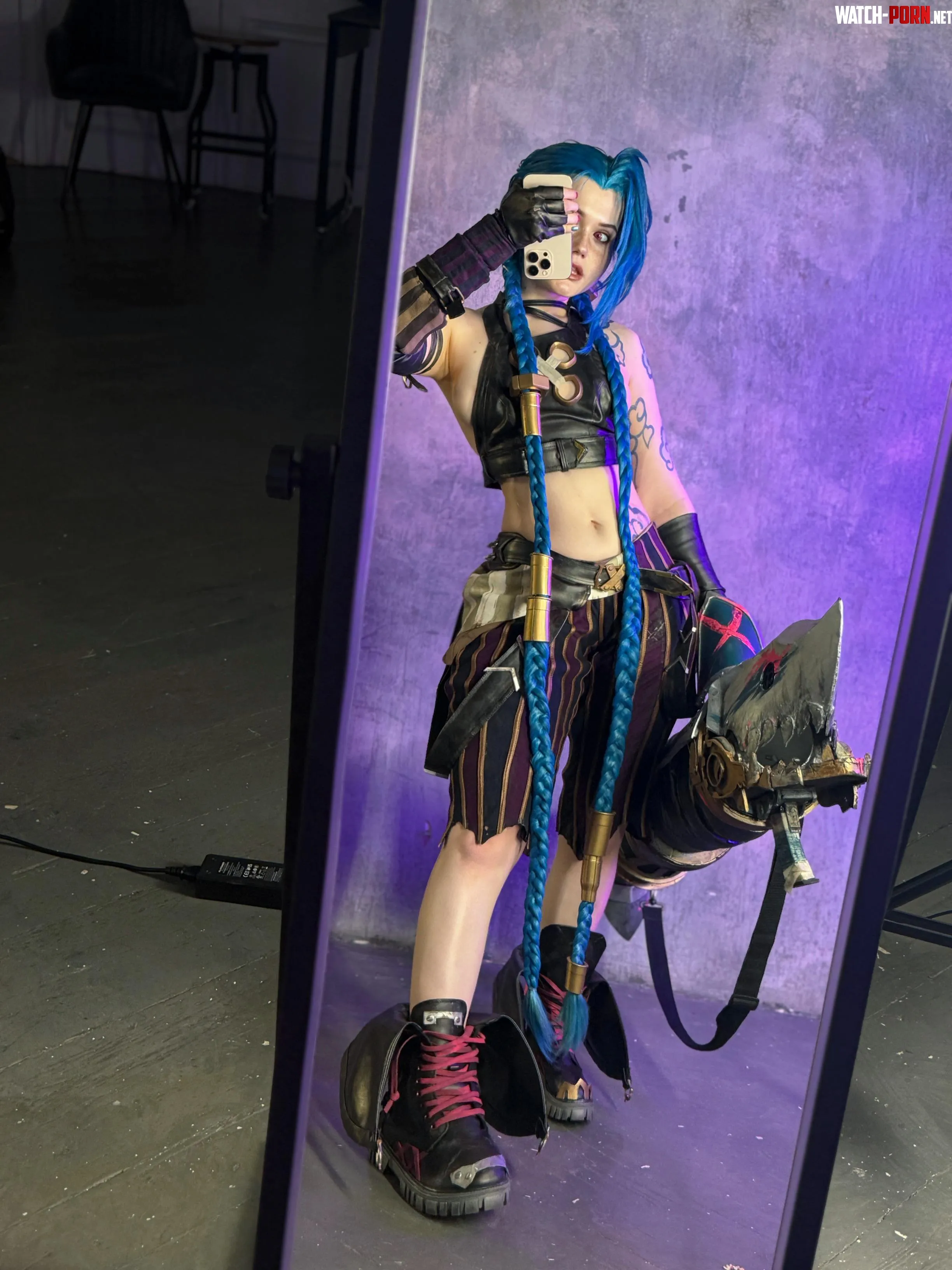 Jinx cosplay by Neyrodesu  by Neyrodesu