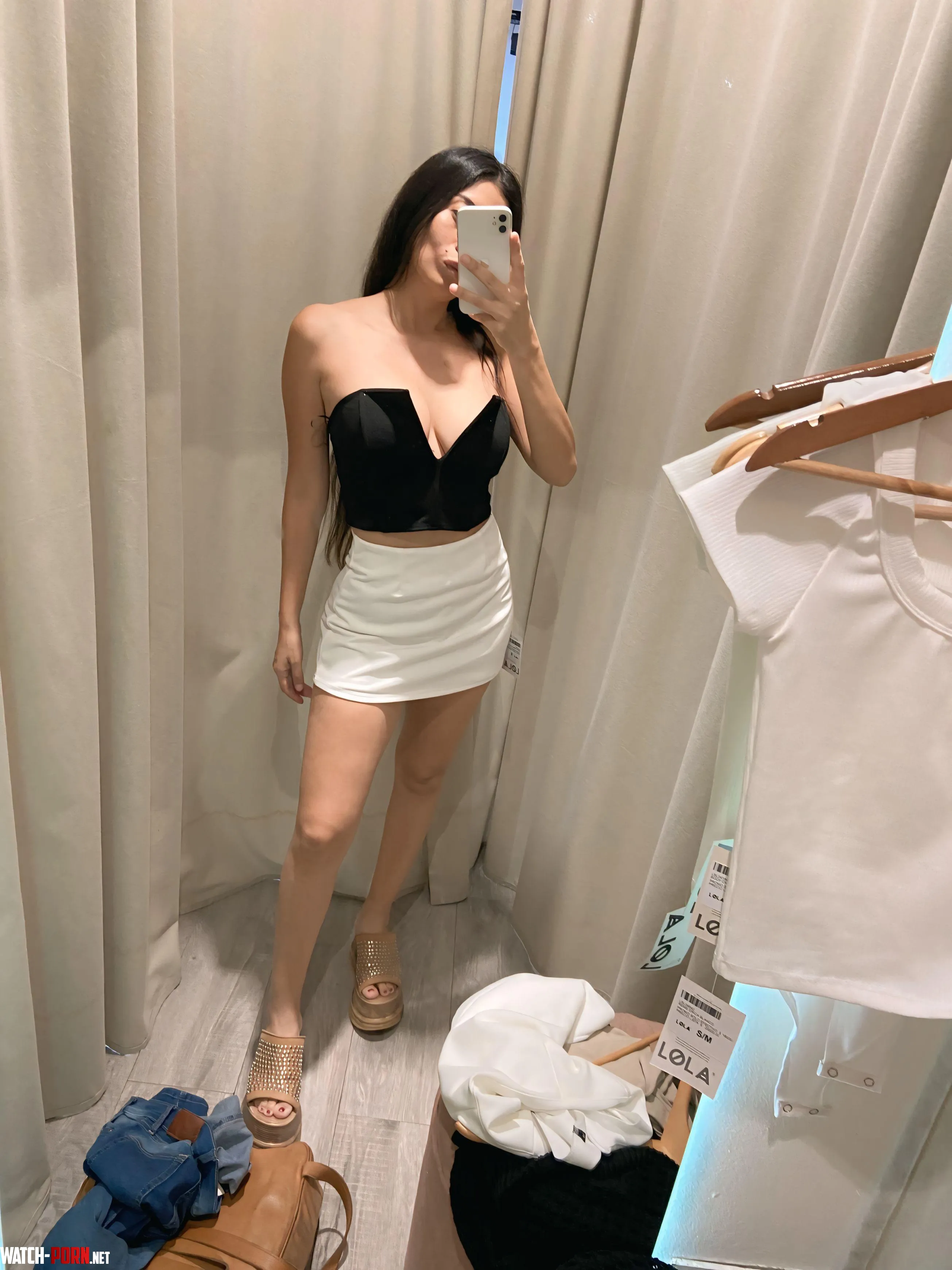 Choosing outfit by Tyanna_ly