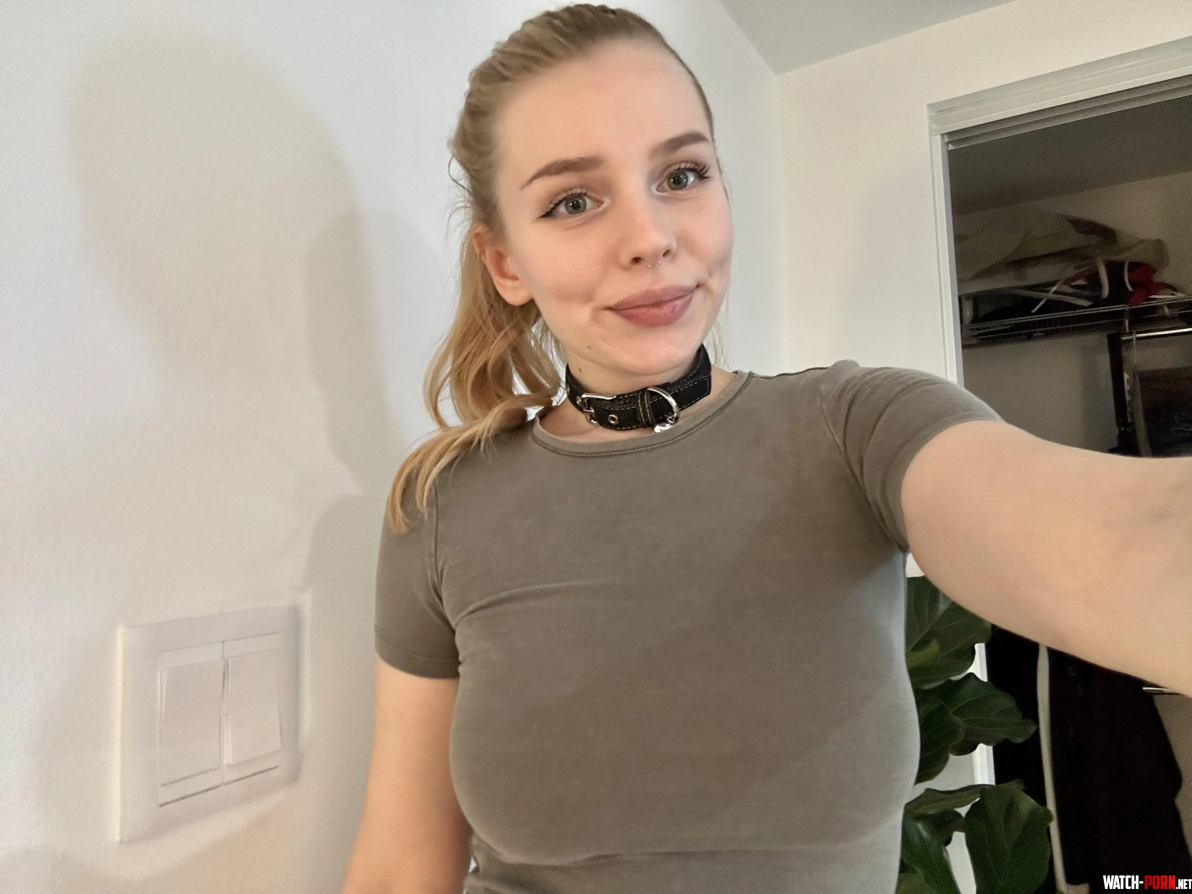 The collar seems to go very well with this look by ChicrRadiance