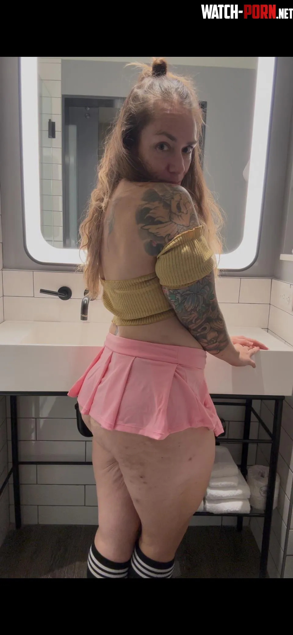 Shy but naughty milf ready for a good time  by cindyvanessa