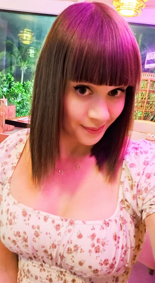 Thumbnail Mia_Maus' Definition - Capturing the Essence of a Classy Woman