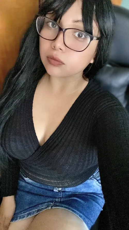 Thumbnail Sneaky Style: Rocking Black with Confidence - SexyAzucena | braless Category